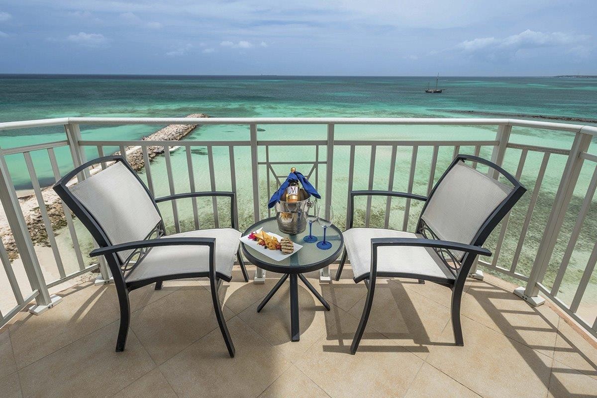 Divi Aruba Phoenix Beach Resort 12