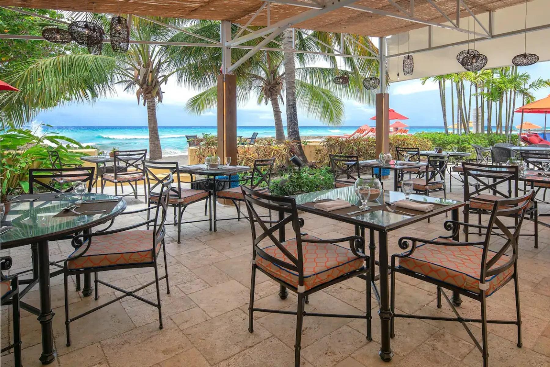 O2 Beach Club & Spa 8