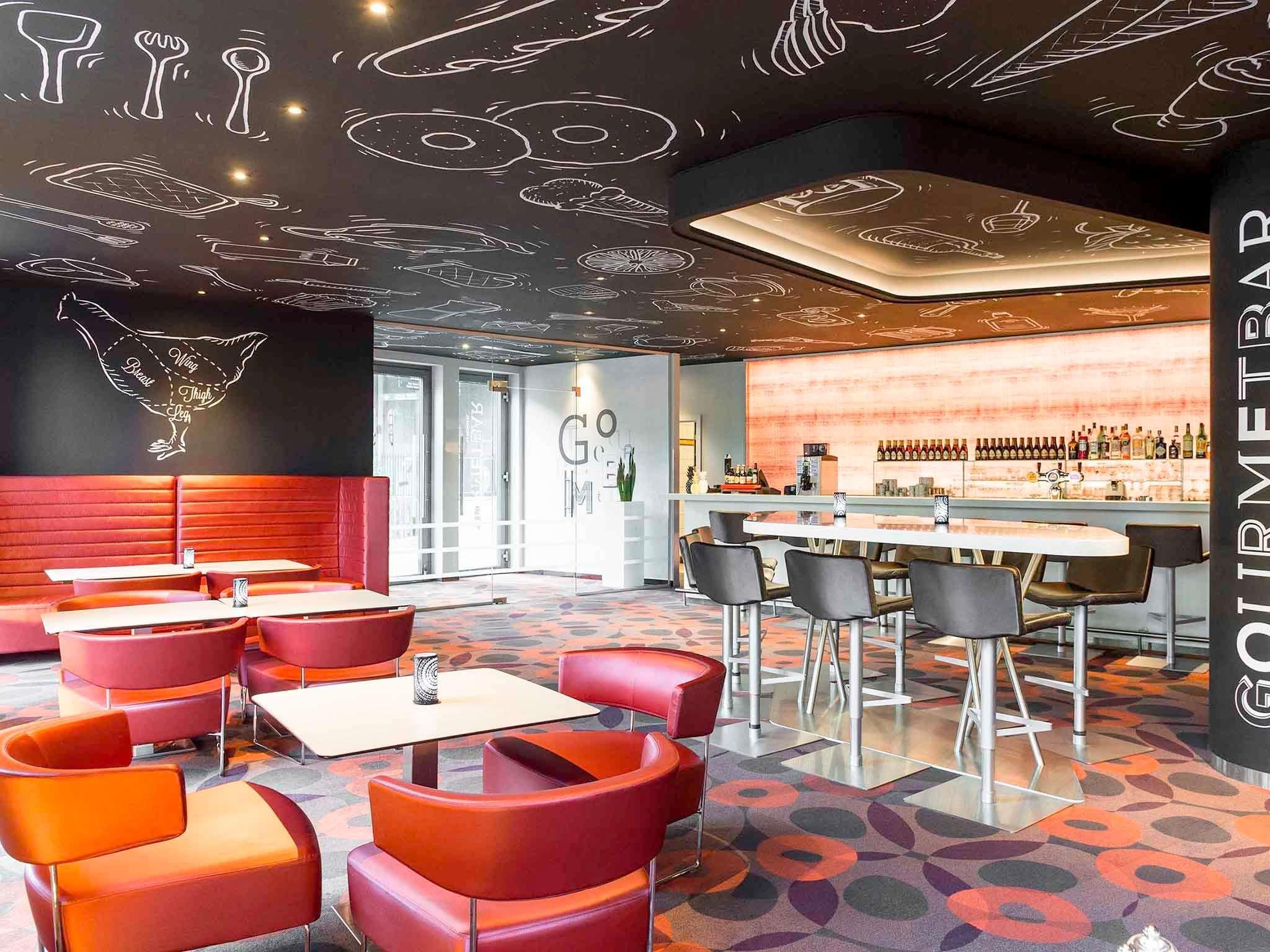 Hotel Novotel Brussels City Centre 11