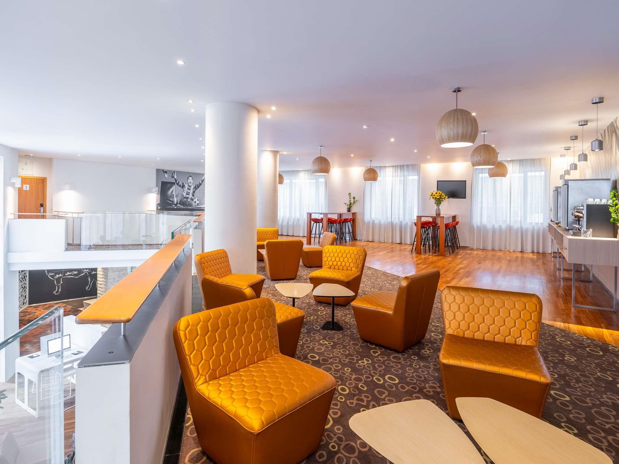 Hotel Novotel Brussels City Centre 12