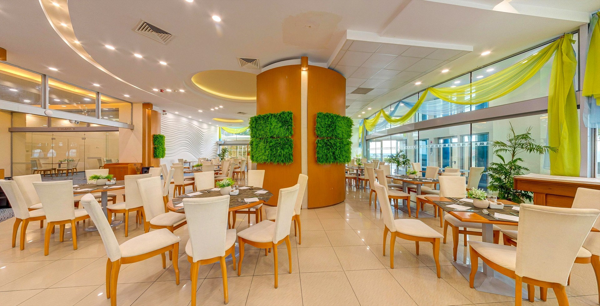 Marina Palace Affiliated by Meliá 13