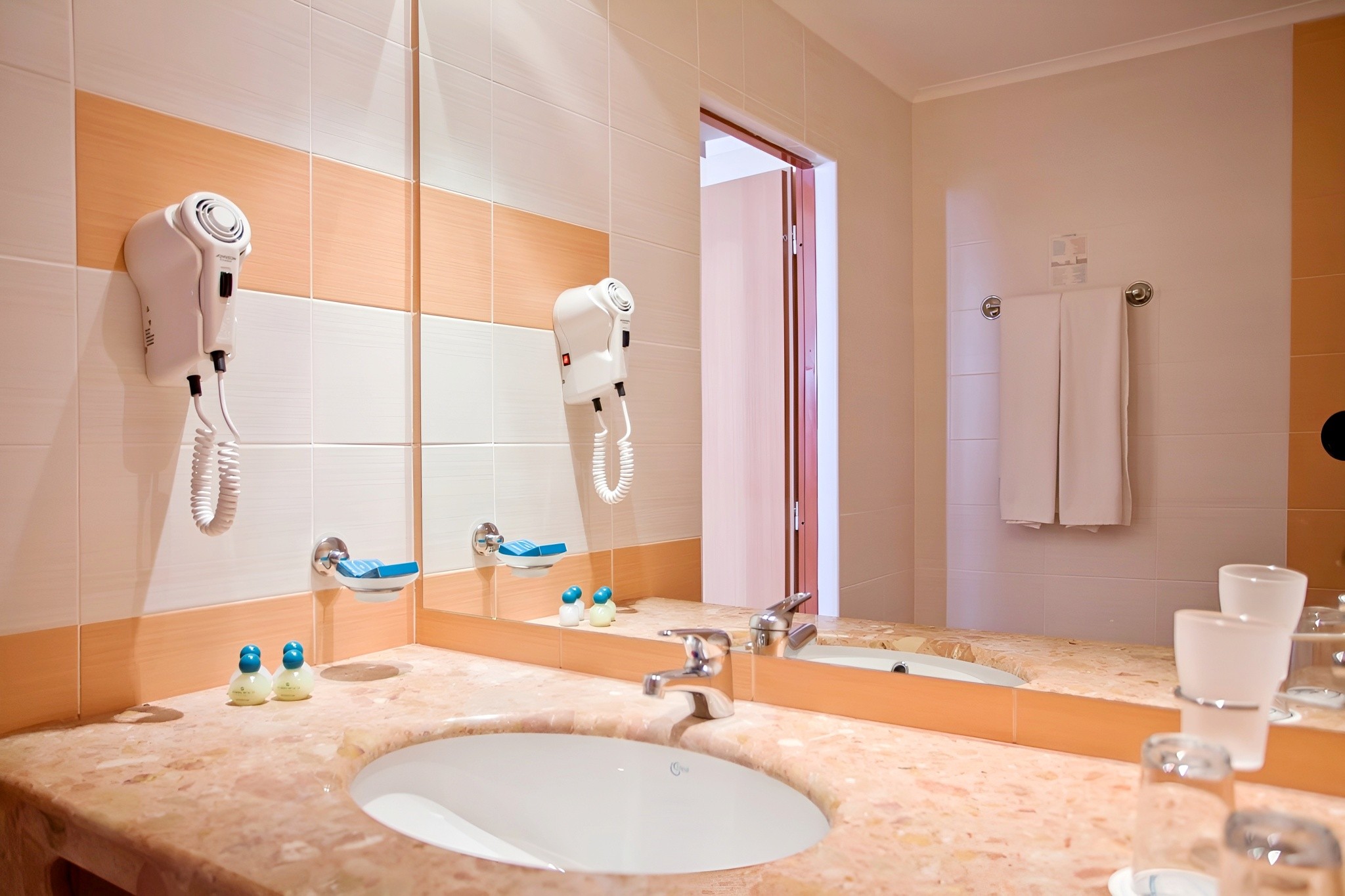 DIT Evrika Beach Club Hotel 6