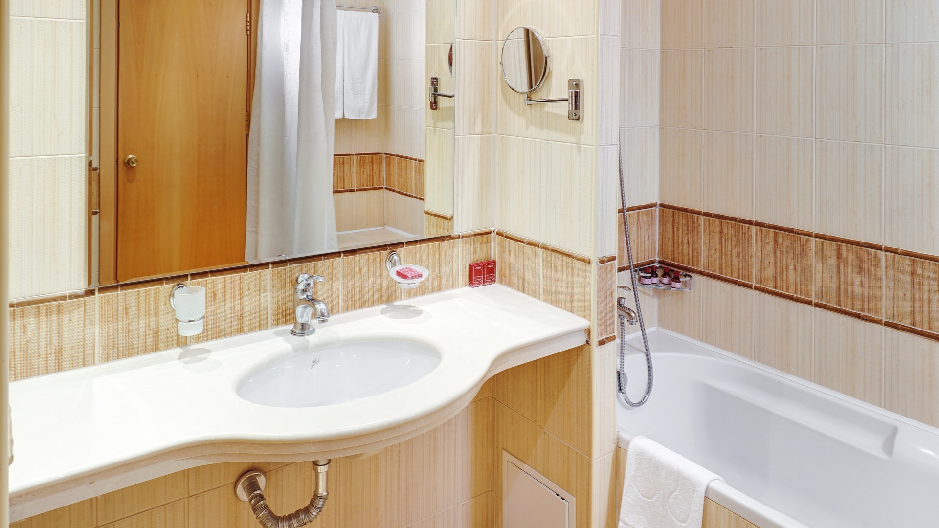 DIT MAJESTIC BEACH RESORT 25