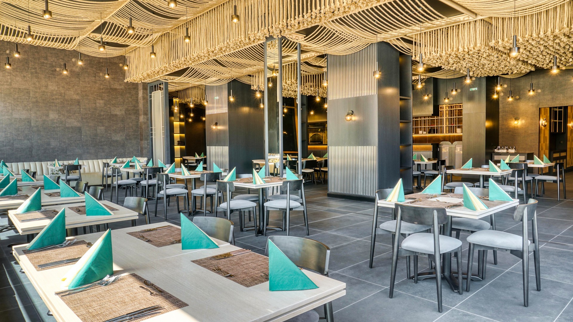 DIT MAJESTIC BEACH RESORT 9