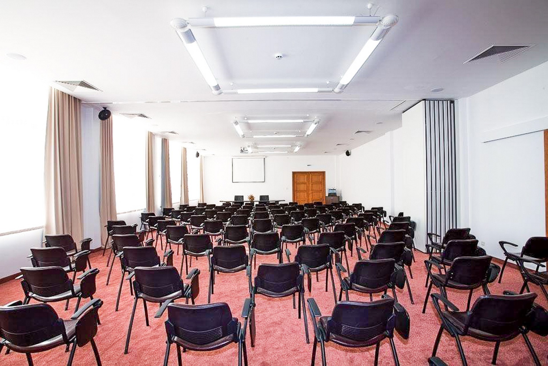 DIT MAJESTIC BEACH RESORT 15