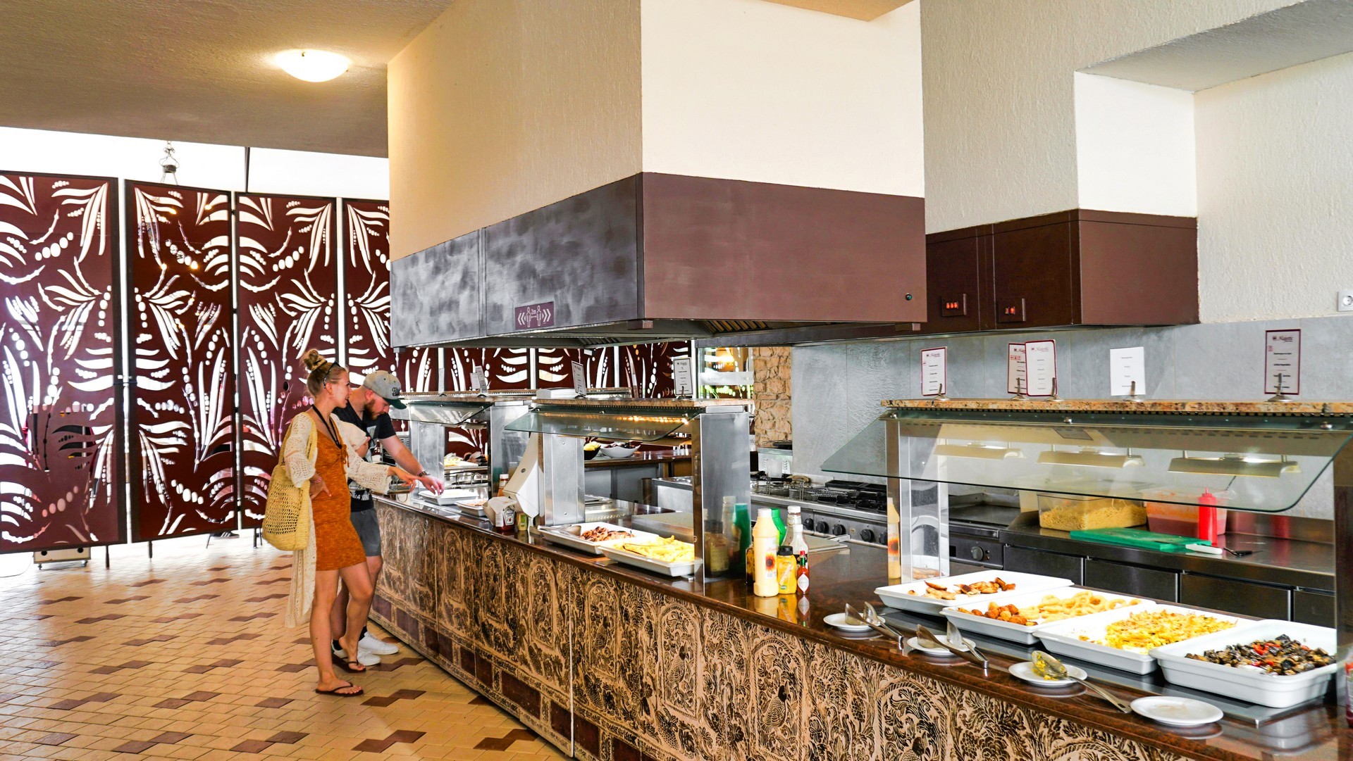 DIT MAJESTIC BEACH RESORT 12