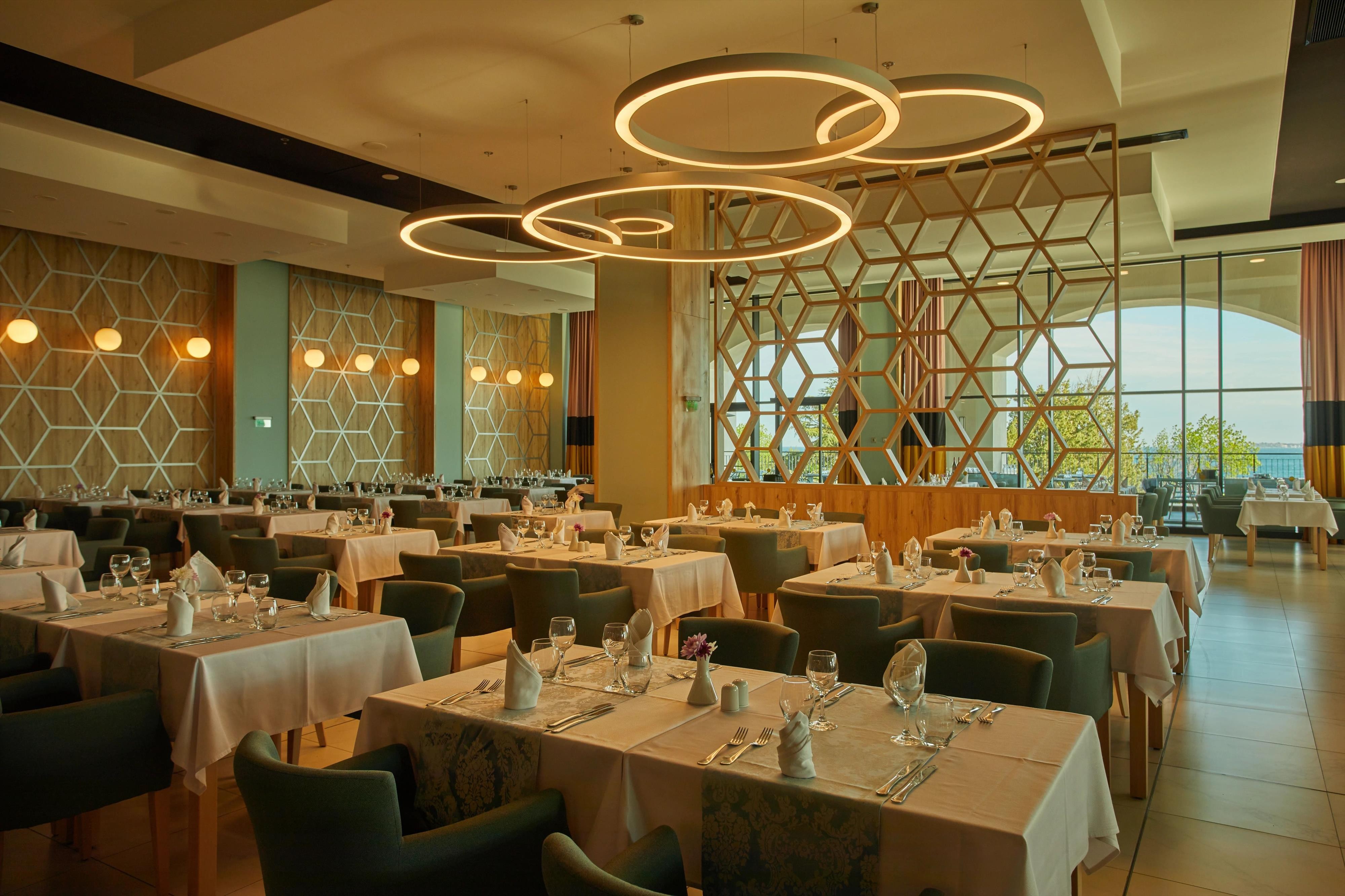 Secrets Sunny Beach Resort & Spa 8