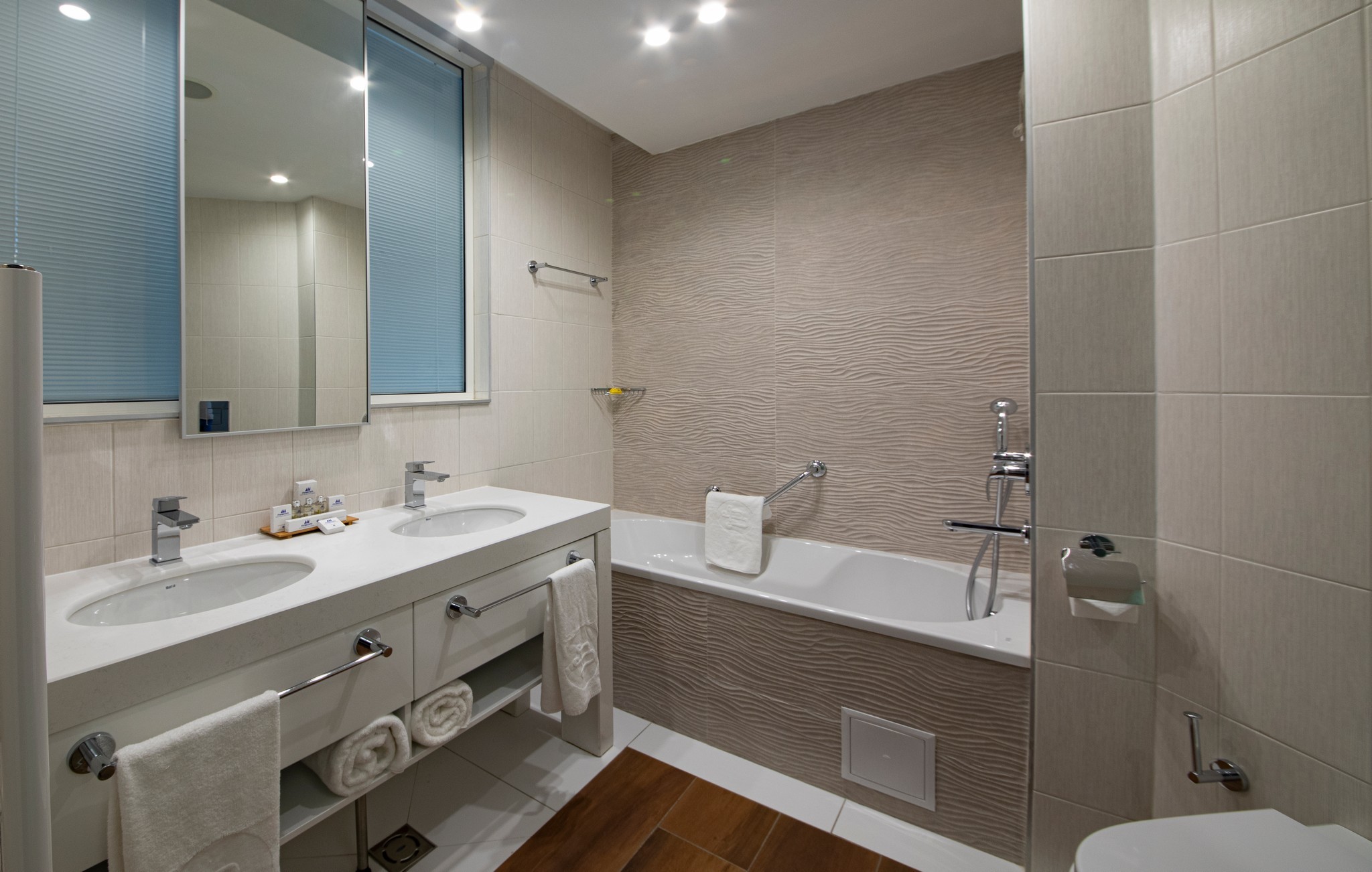 Maritim Paradise Blue 15