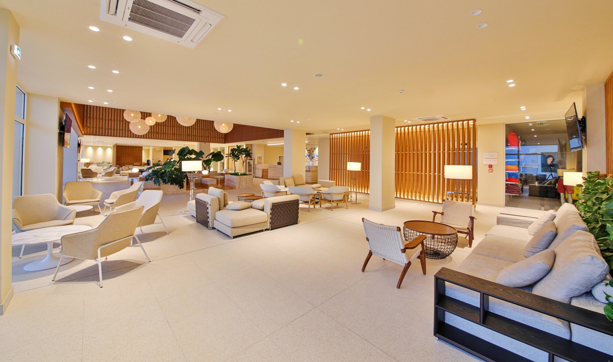 White Lagoon Resort 26