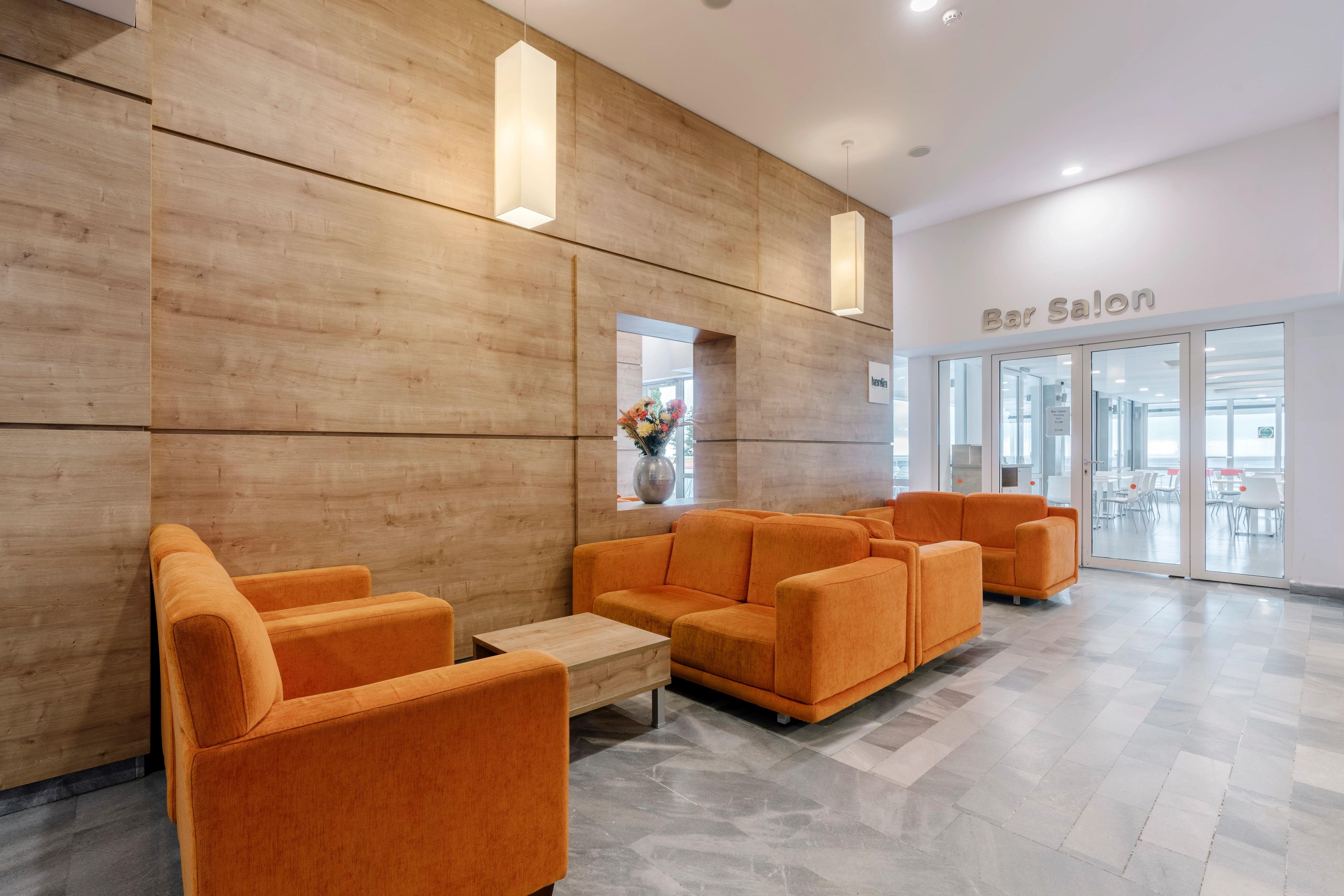 AluaSun Helios Beach 24