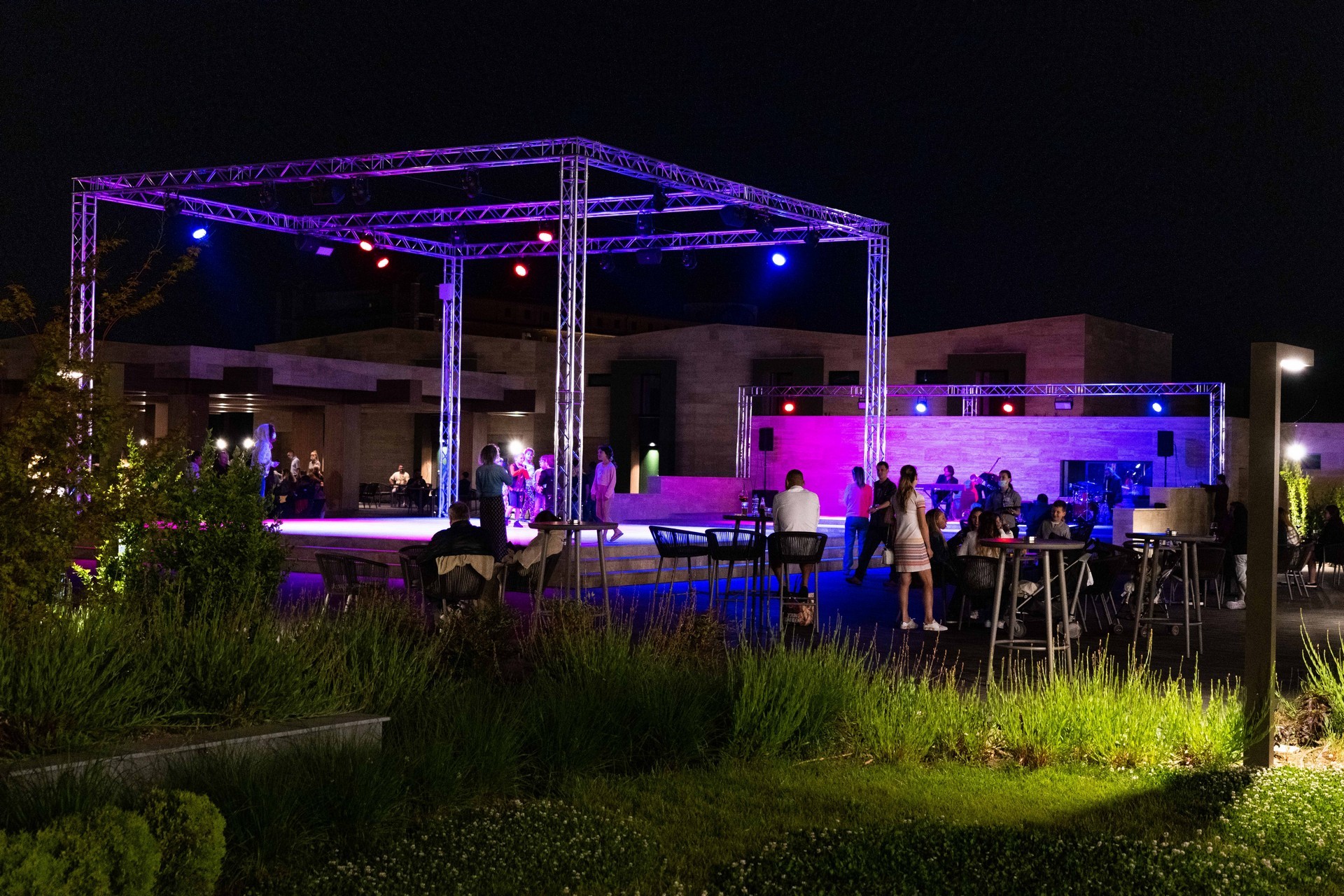 HVD Reina del Mar 32