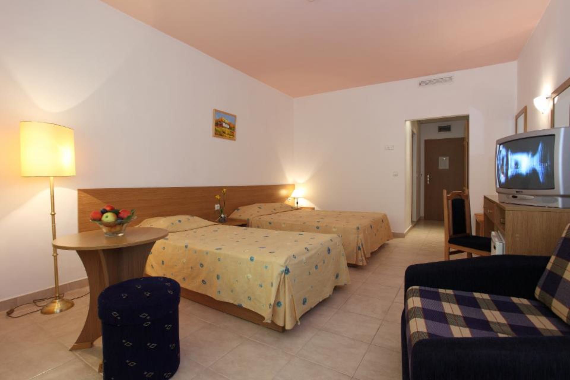 Hotel Aurora 12