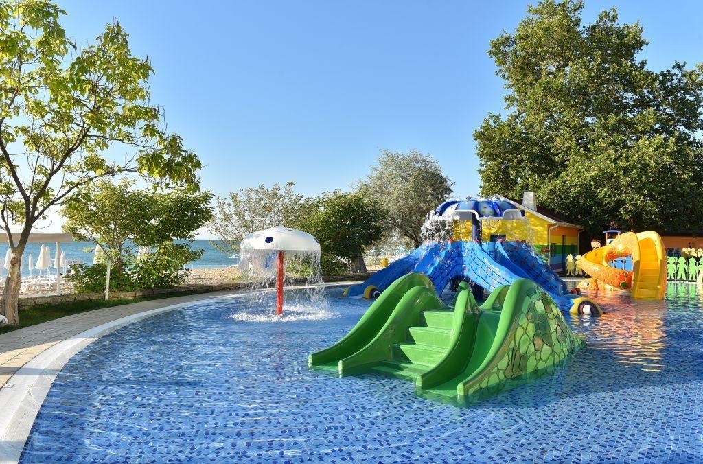 GRIFID ENCANTO BEACH 7