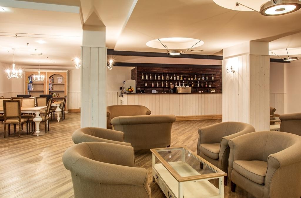 Astera Hotel & Spa 8