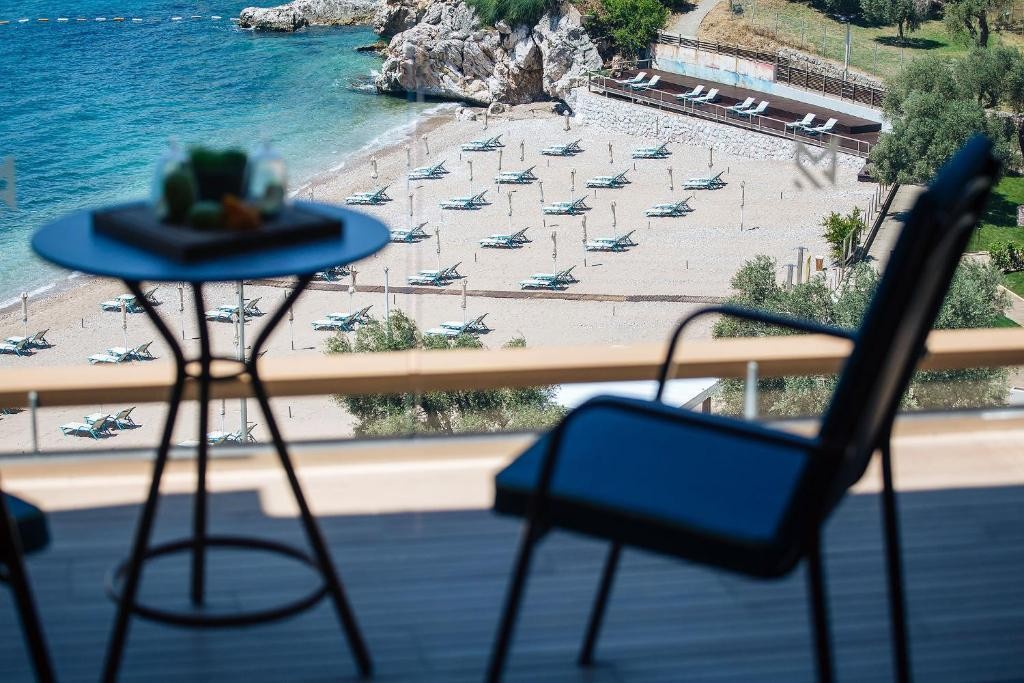 MAESTRAL RESORT AND CASINO 3