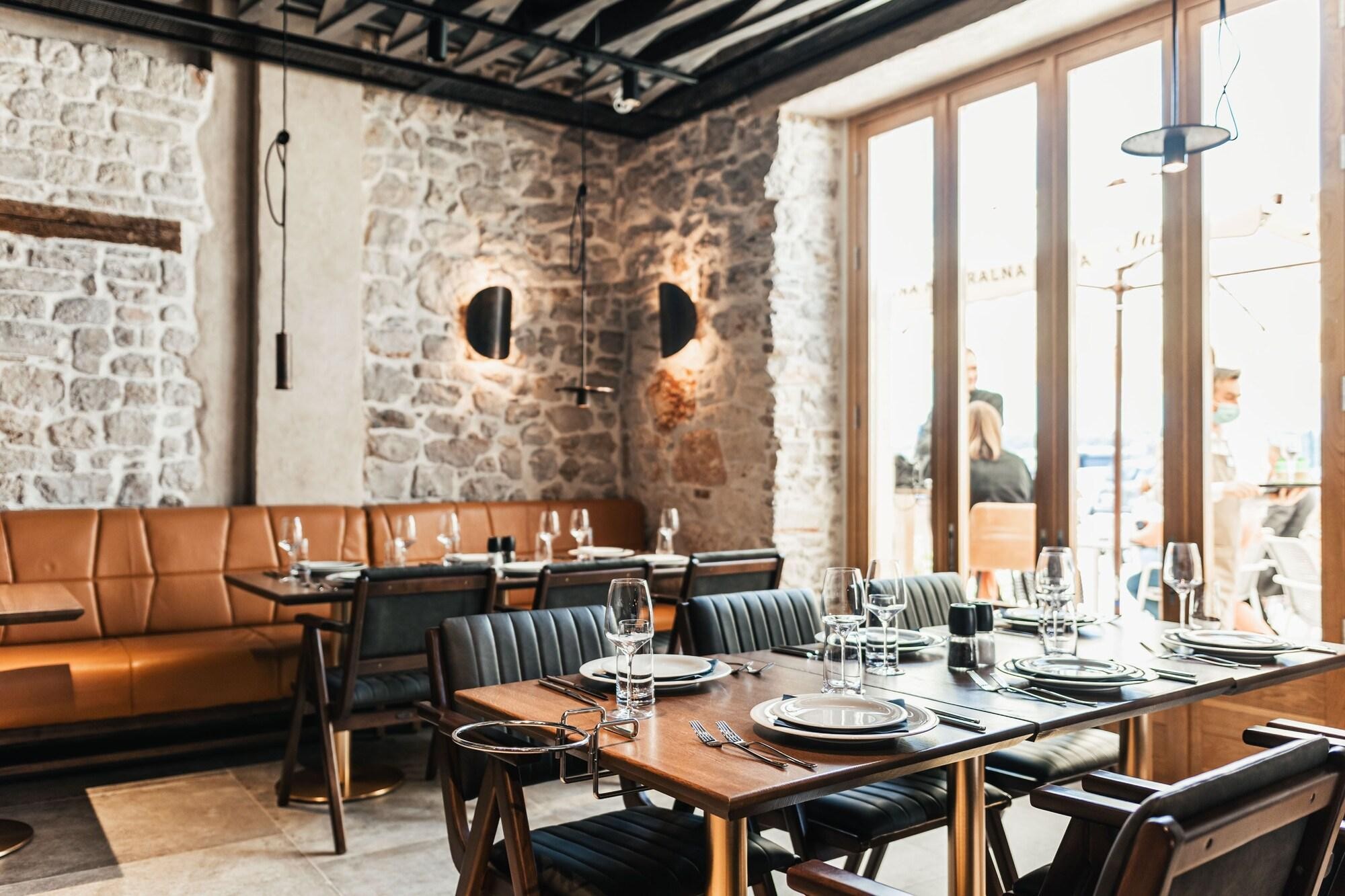 Armerun Heritage Hotel & Residences 10