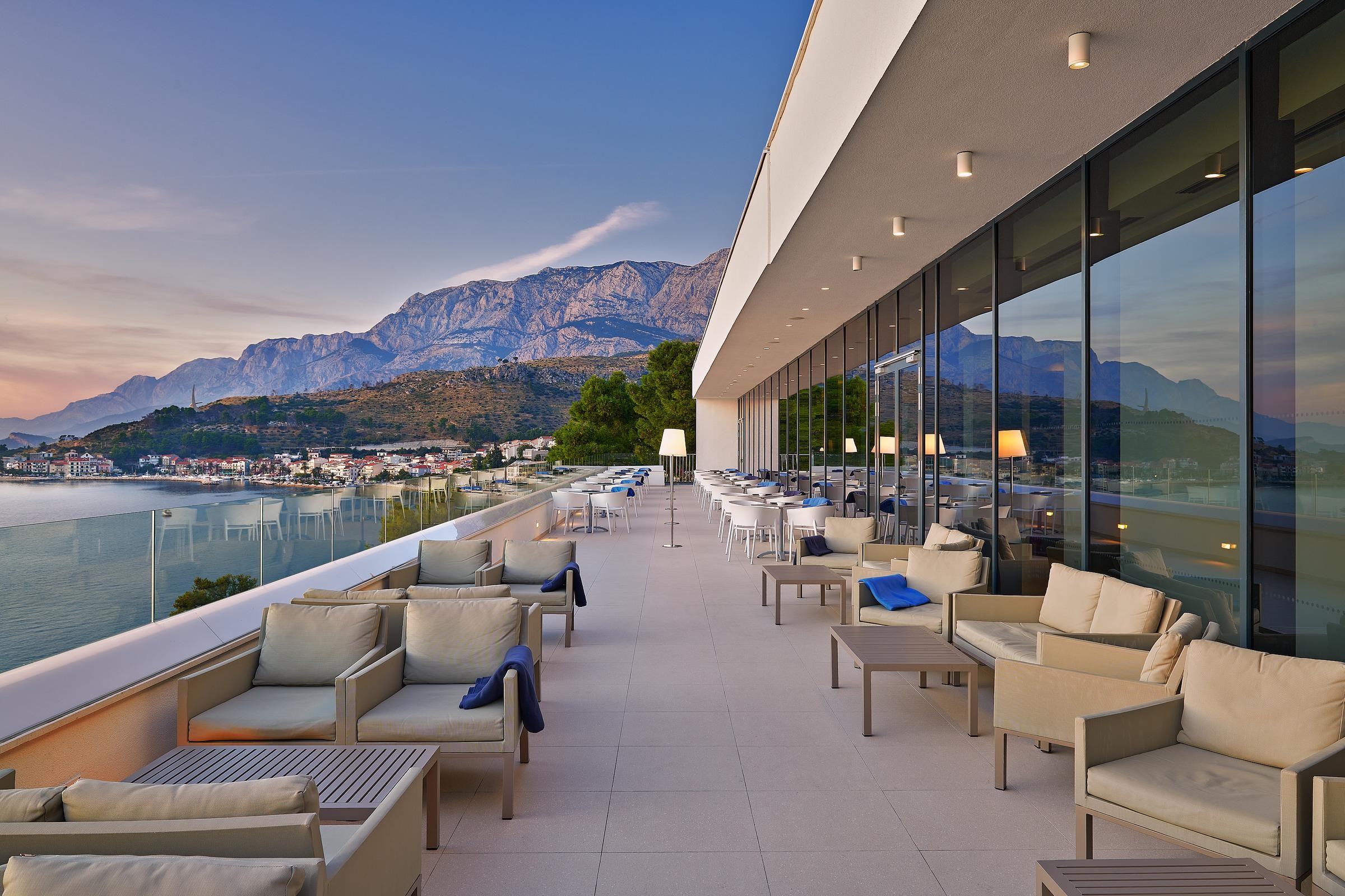 Medora Auri Family Beach Resort 10