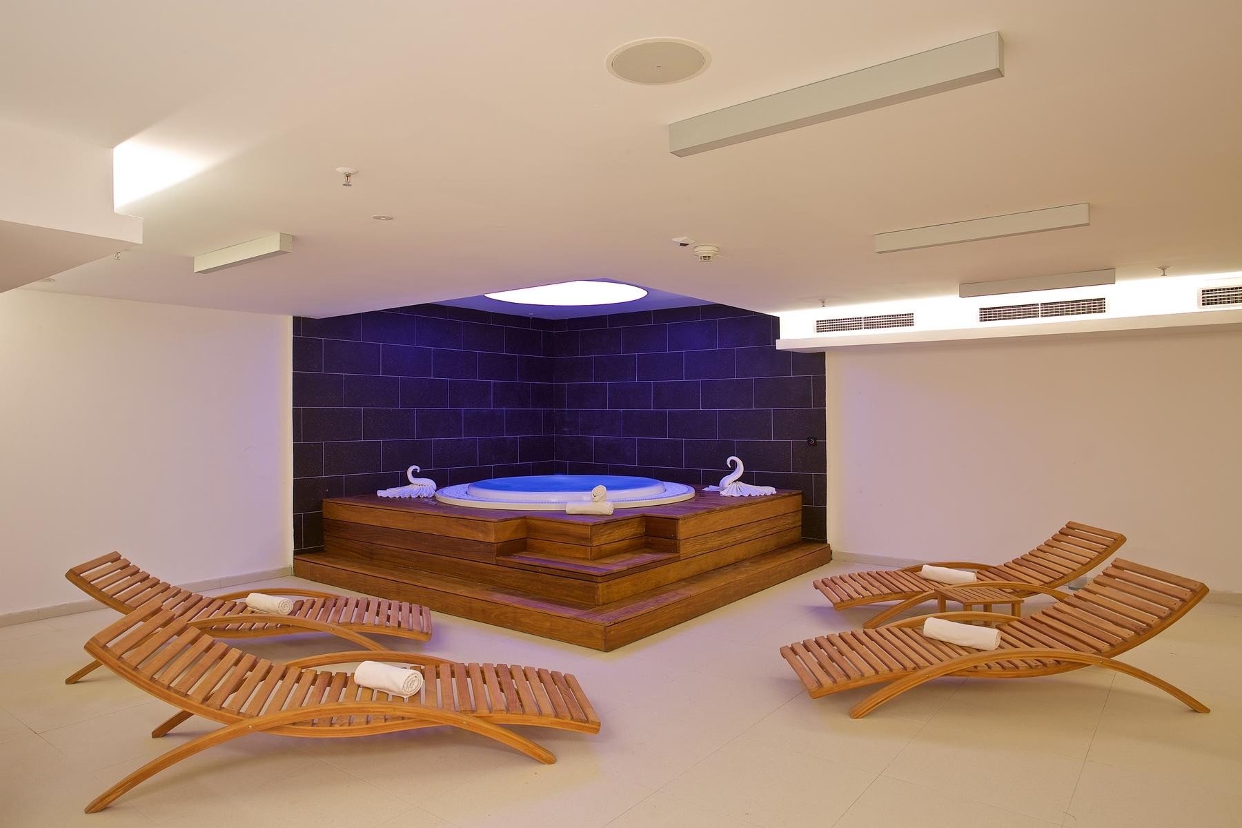 Medora Auri Family Beach Resort 13