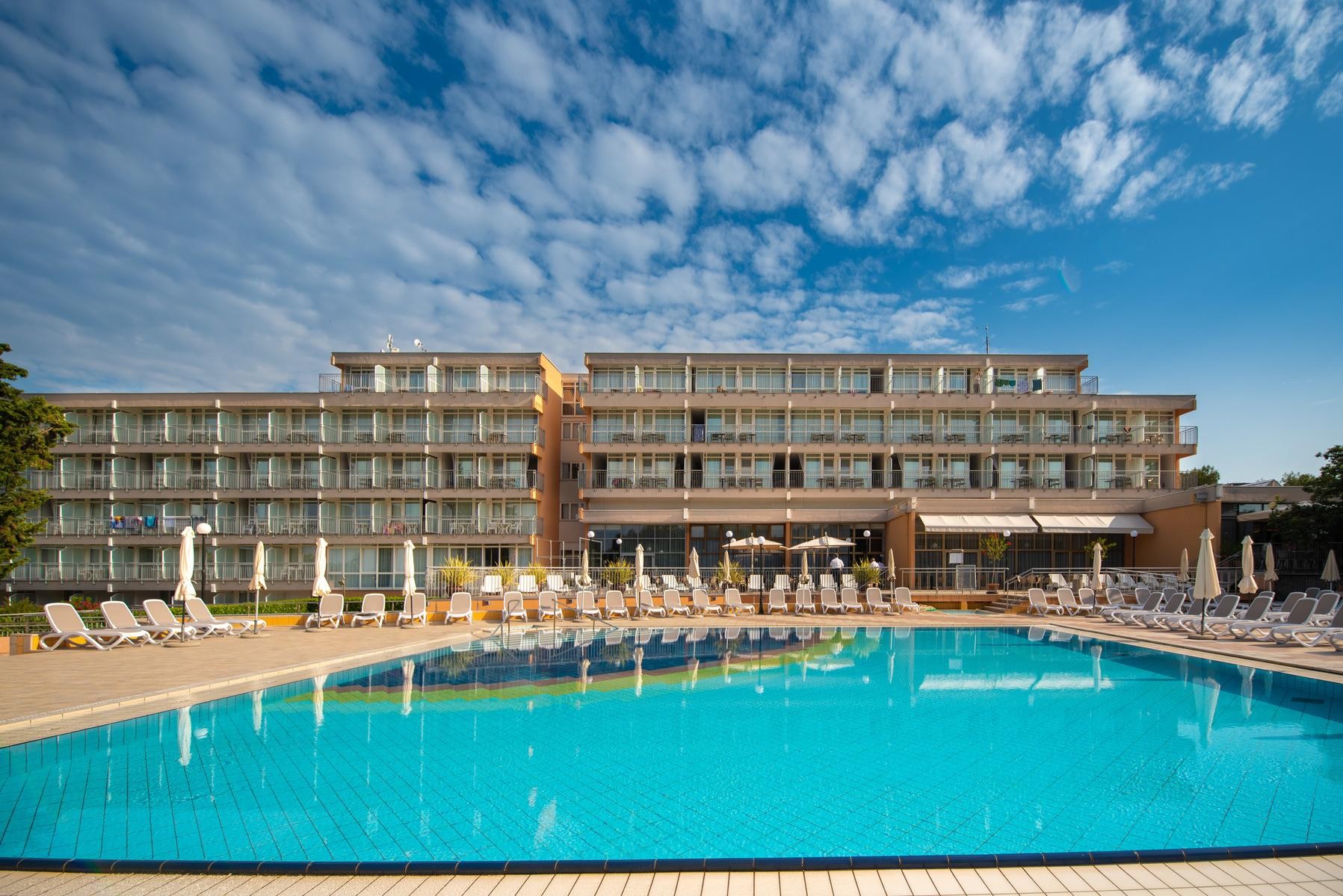 Arena Hotel Holiday