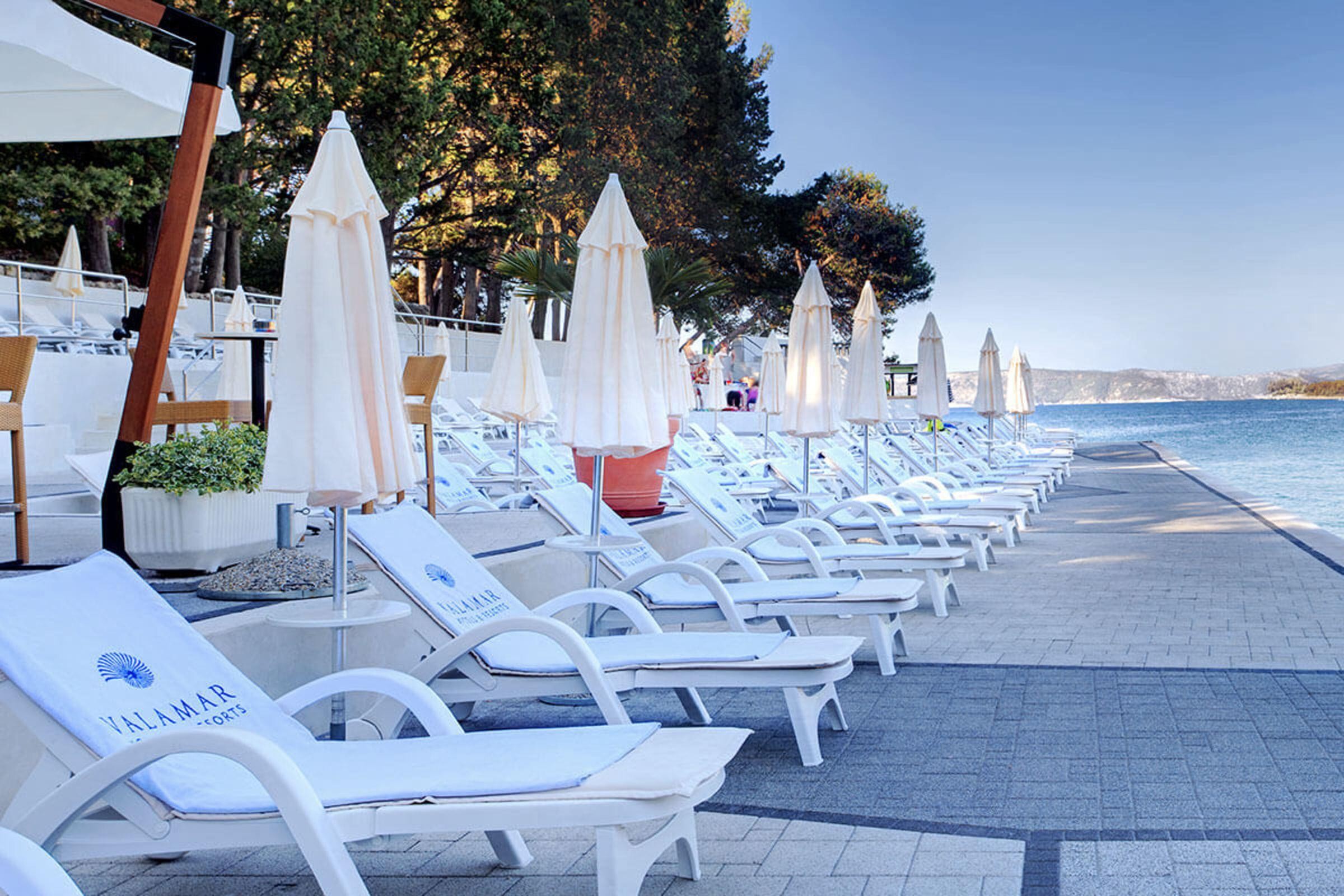 Valamar Koralj Hotel