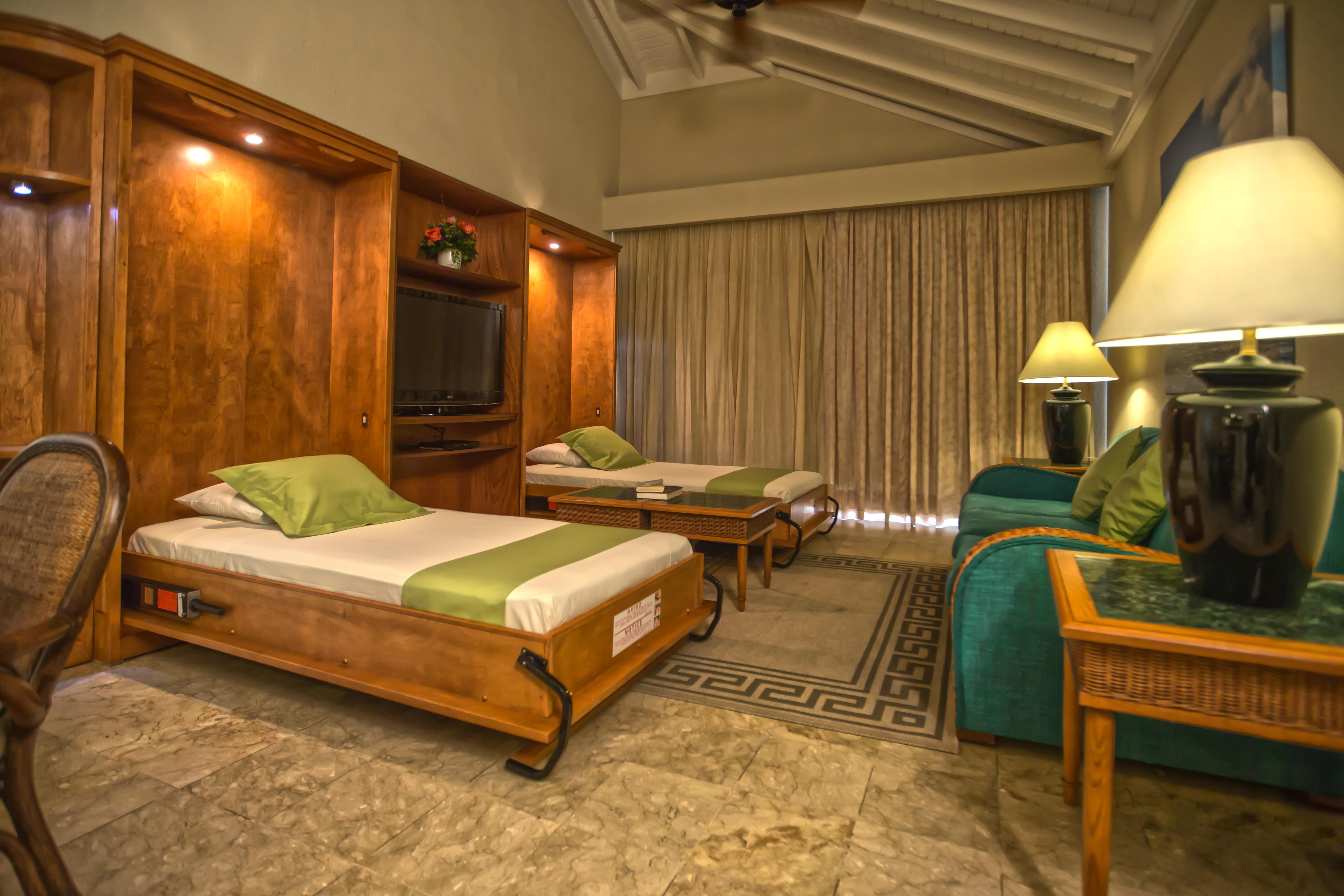 The Royal Sea Aquarium Resort 8