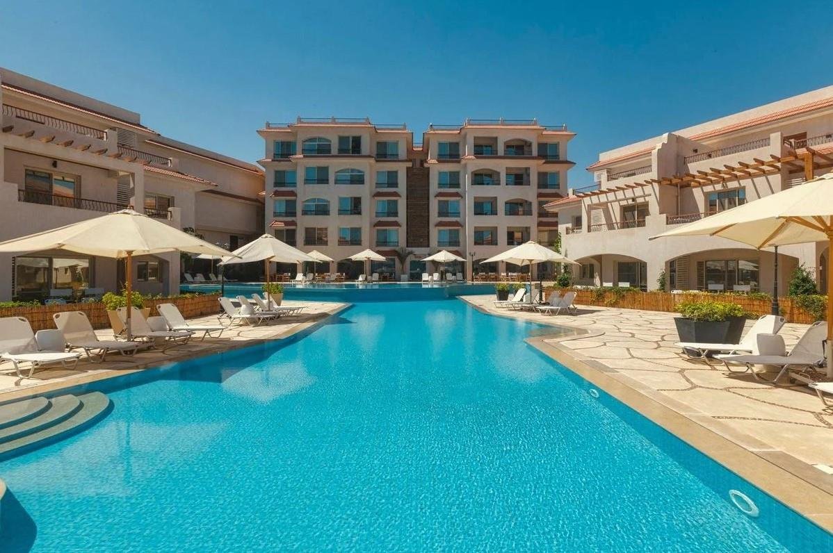 Aqua Heneish Beach Resort 1