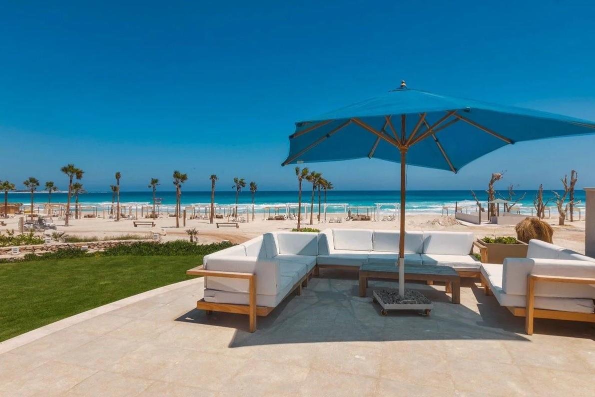 Aqua Heneish Beach Resort 9