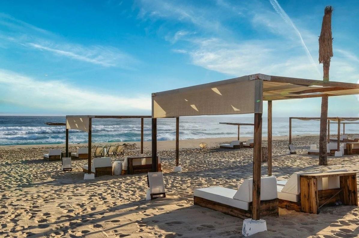 Aqua Heneish Beach Resort 3