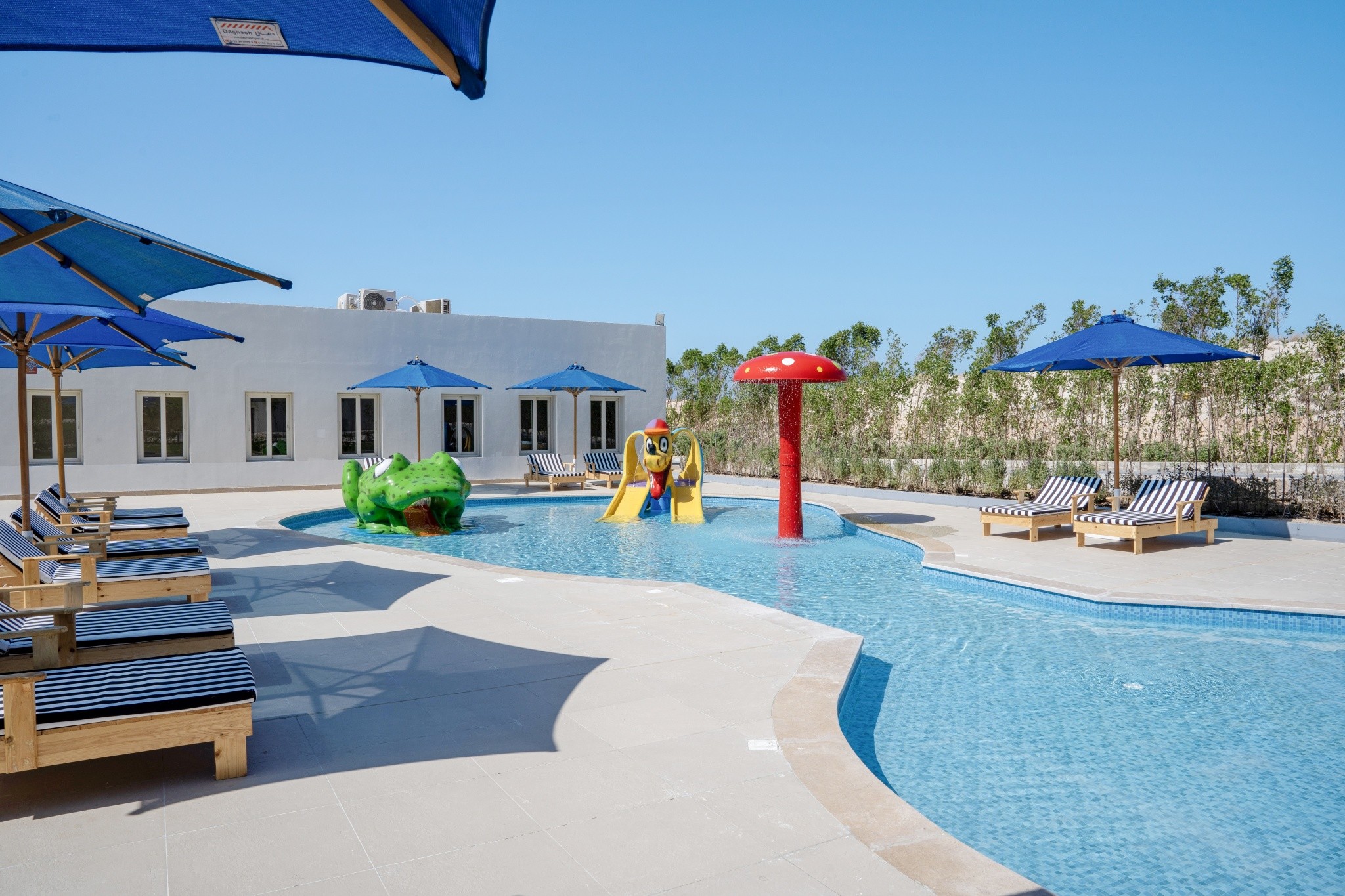 Cleopatra Sidi Heneish 25