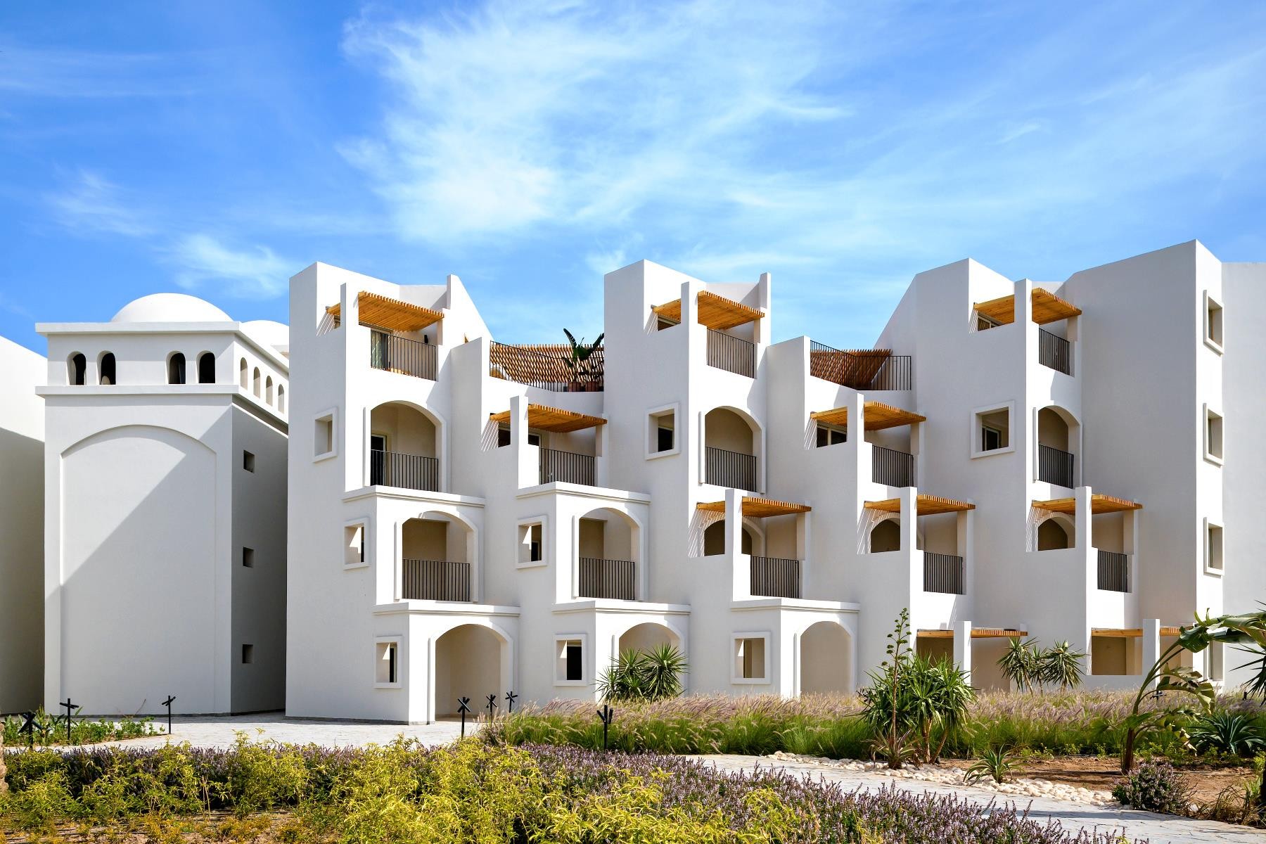 SERRY BEACH RESORT 2