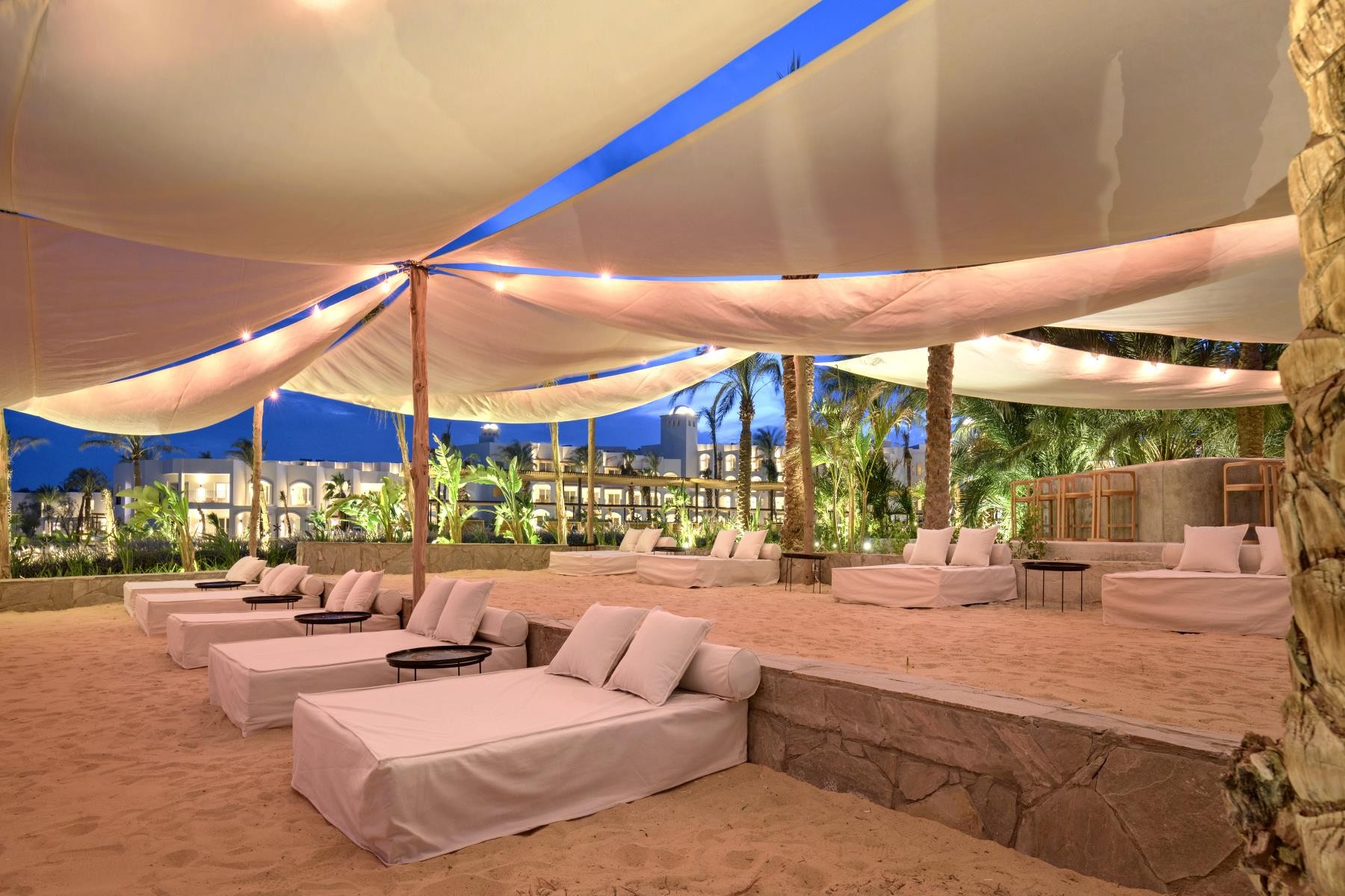 SERRY BEACH RESORT 26