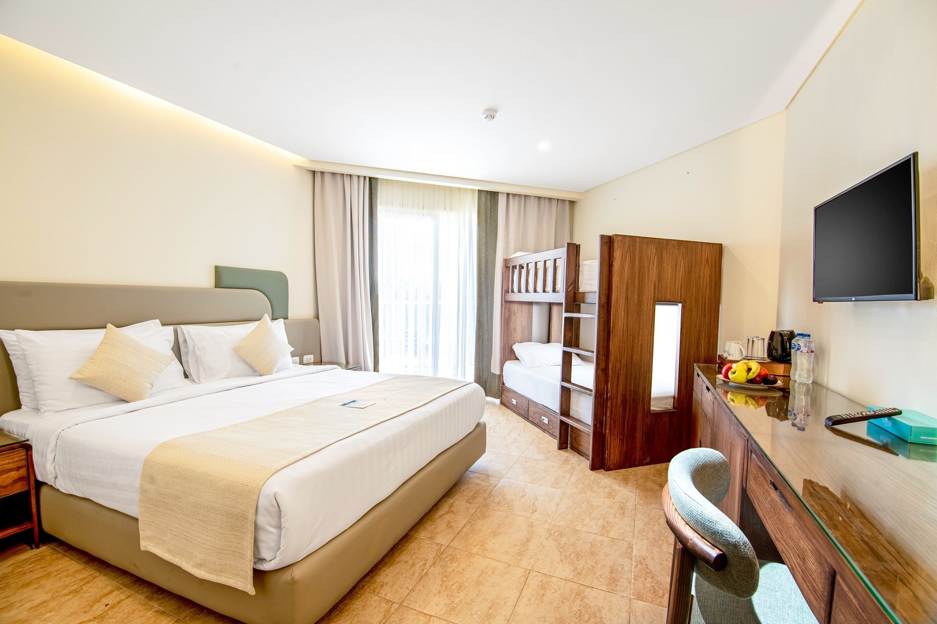 Sunrise Solara Aqua Park 16