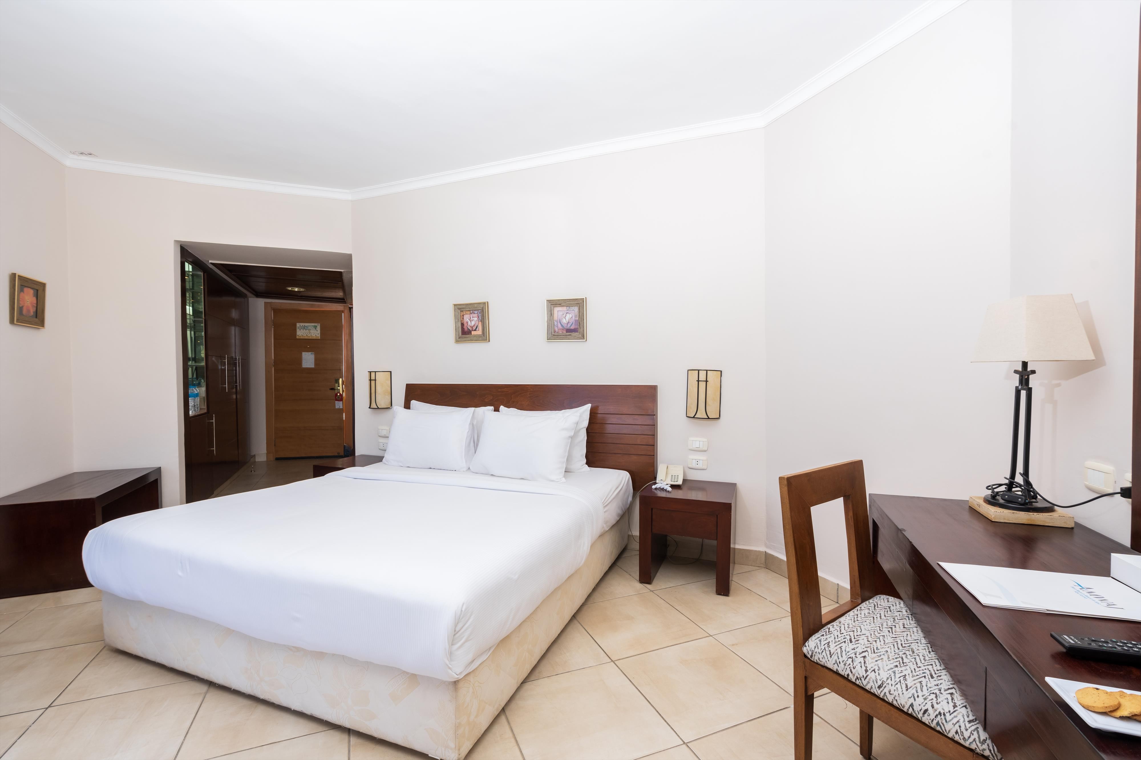 Amwaj Beach Club Abu Soma 7