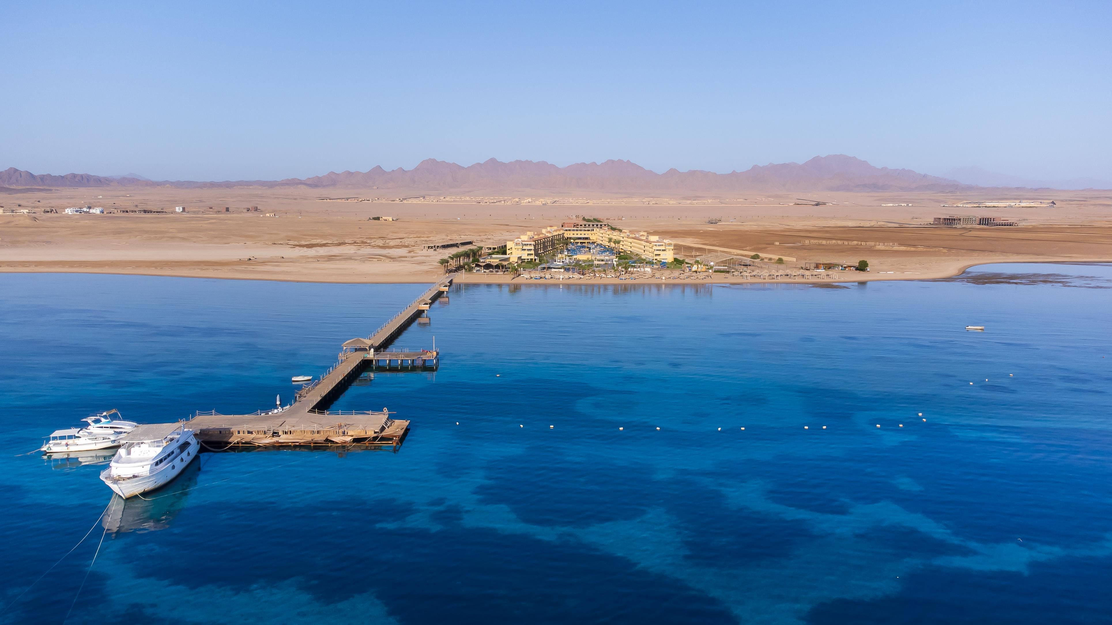 Amwaj Beach Club Abu Soma 27