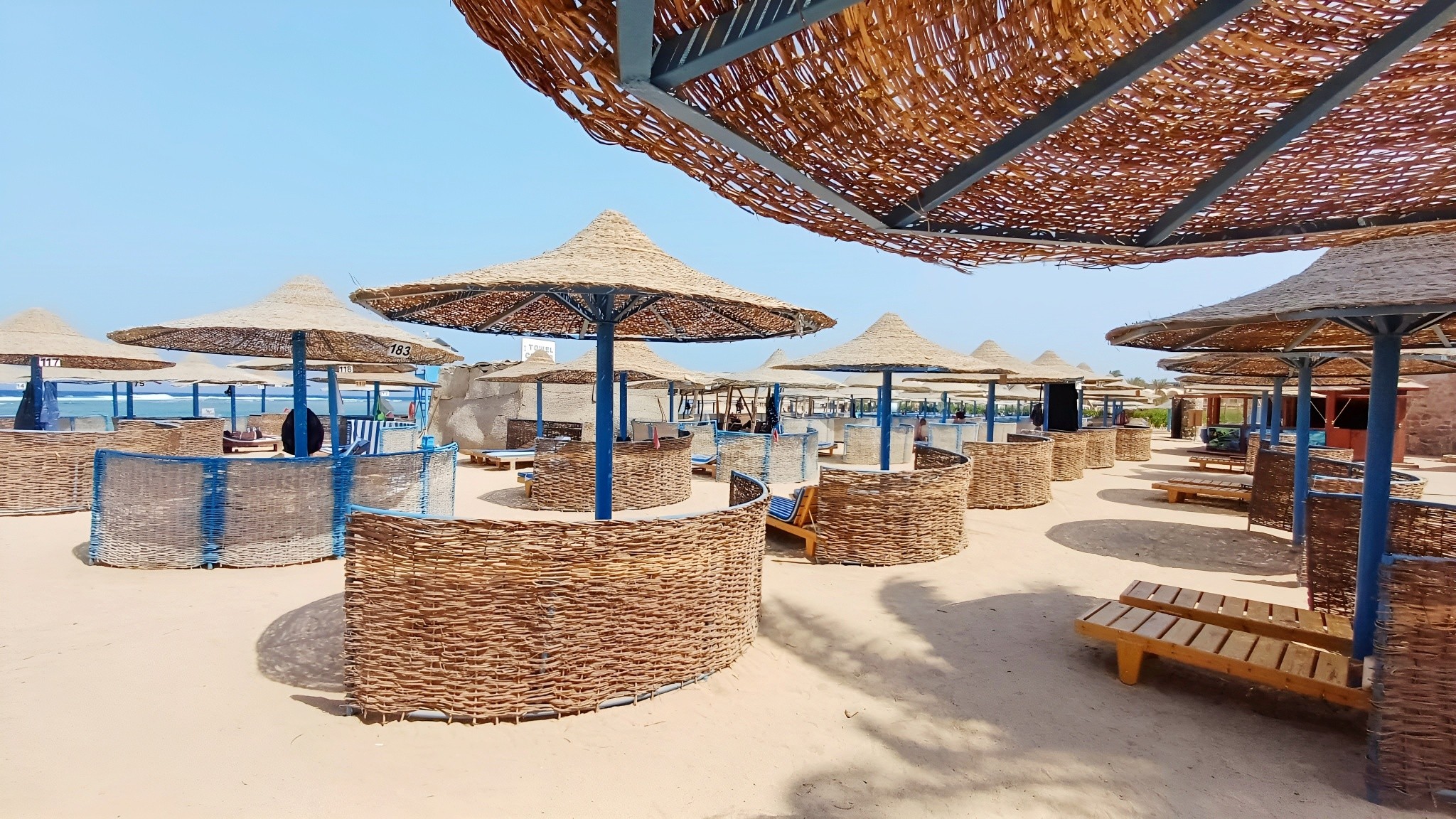 Utopia Blue Resort 8