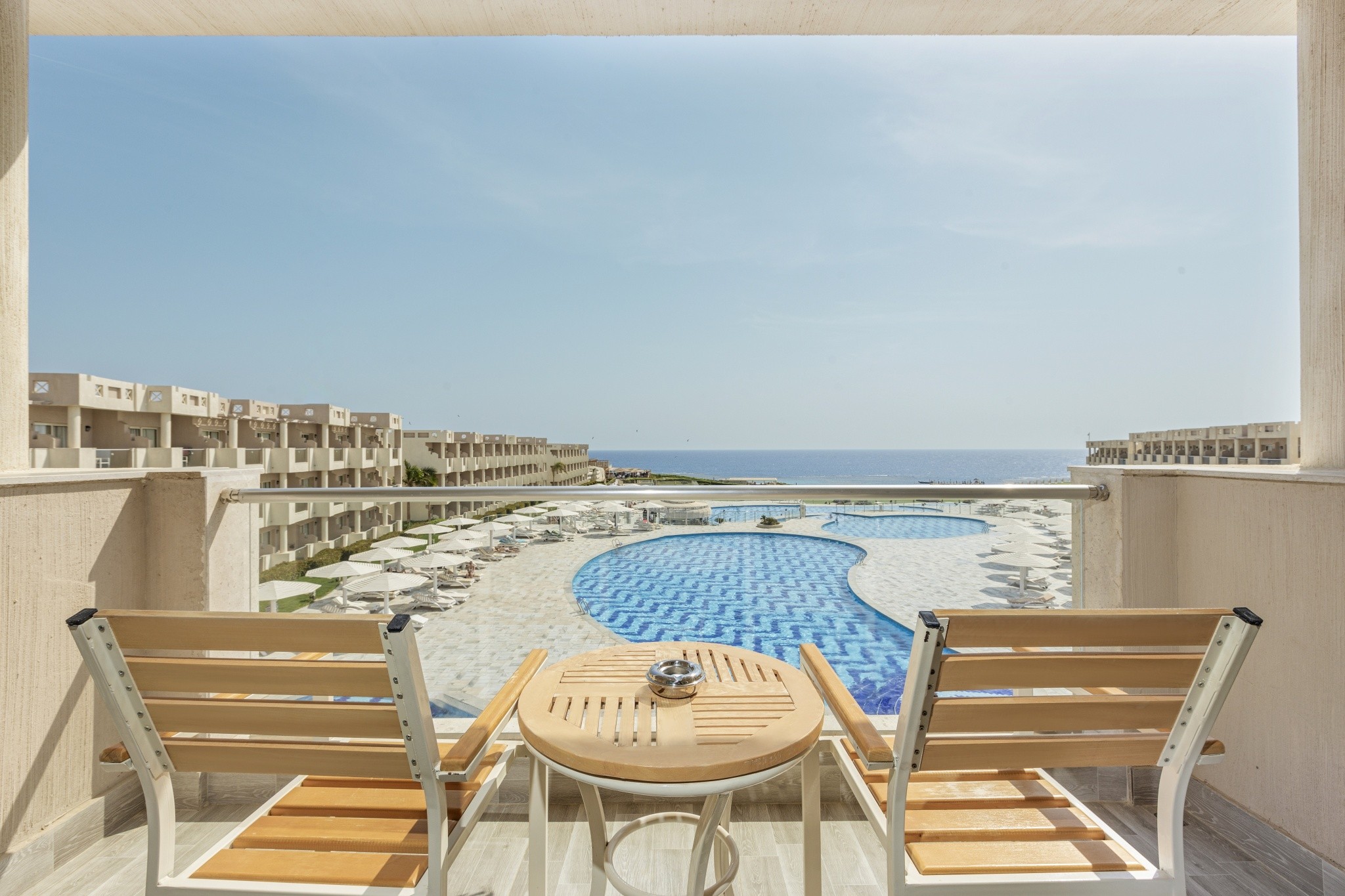 Sirena Beach Resort & Spa 12