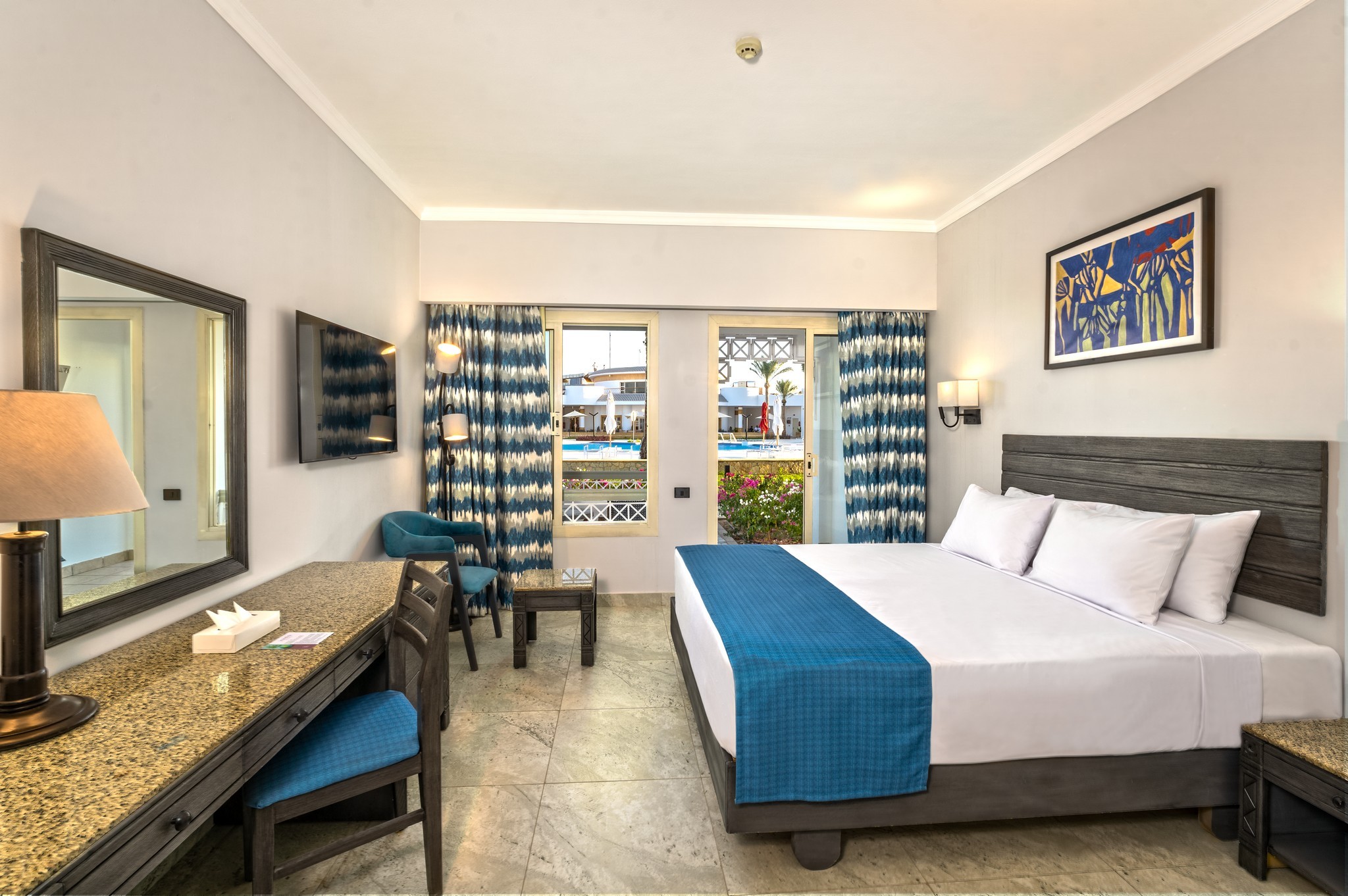Invidia Coral Beach Tiran 6