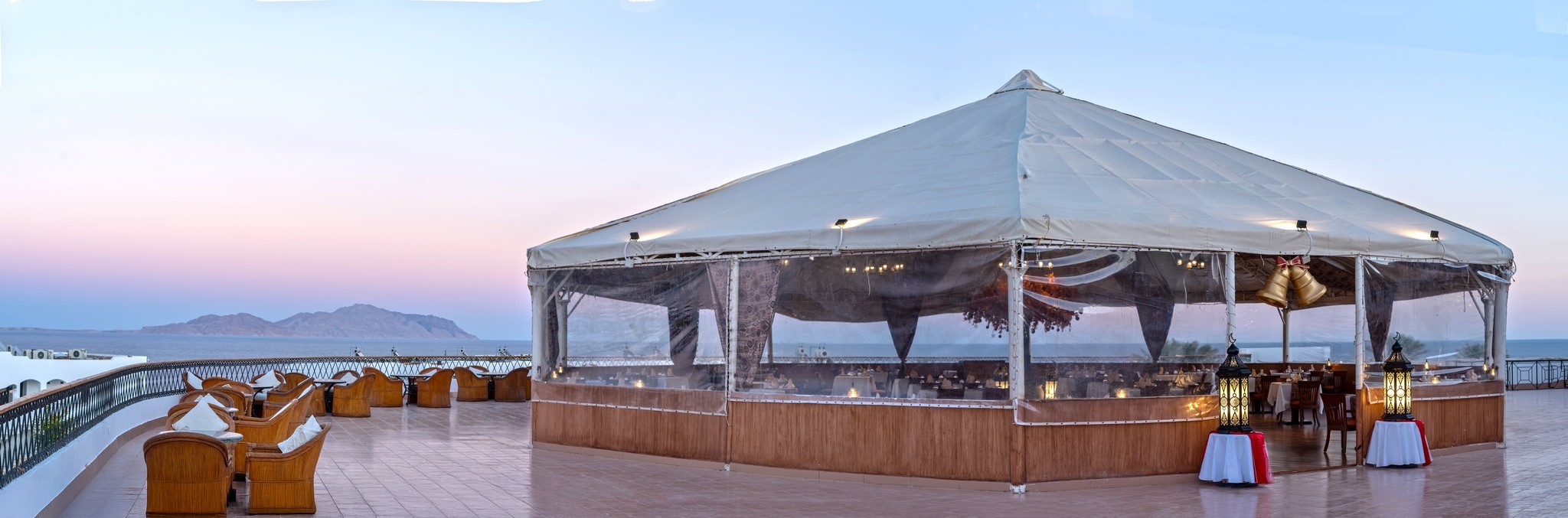 Invidia Coral Beach Tiran 22