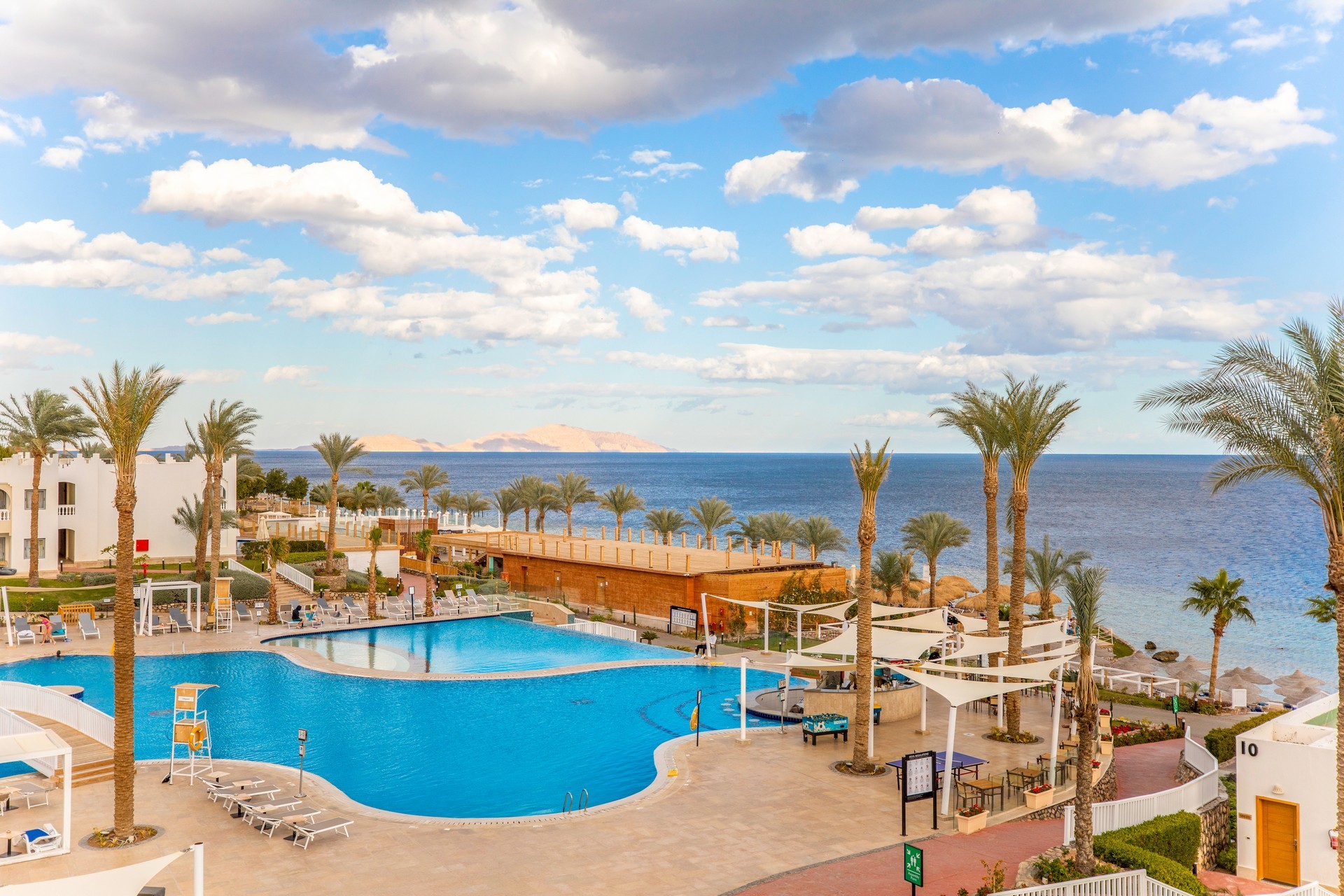 Sunrise Diamond Beach Resort 6