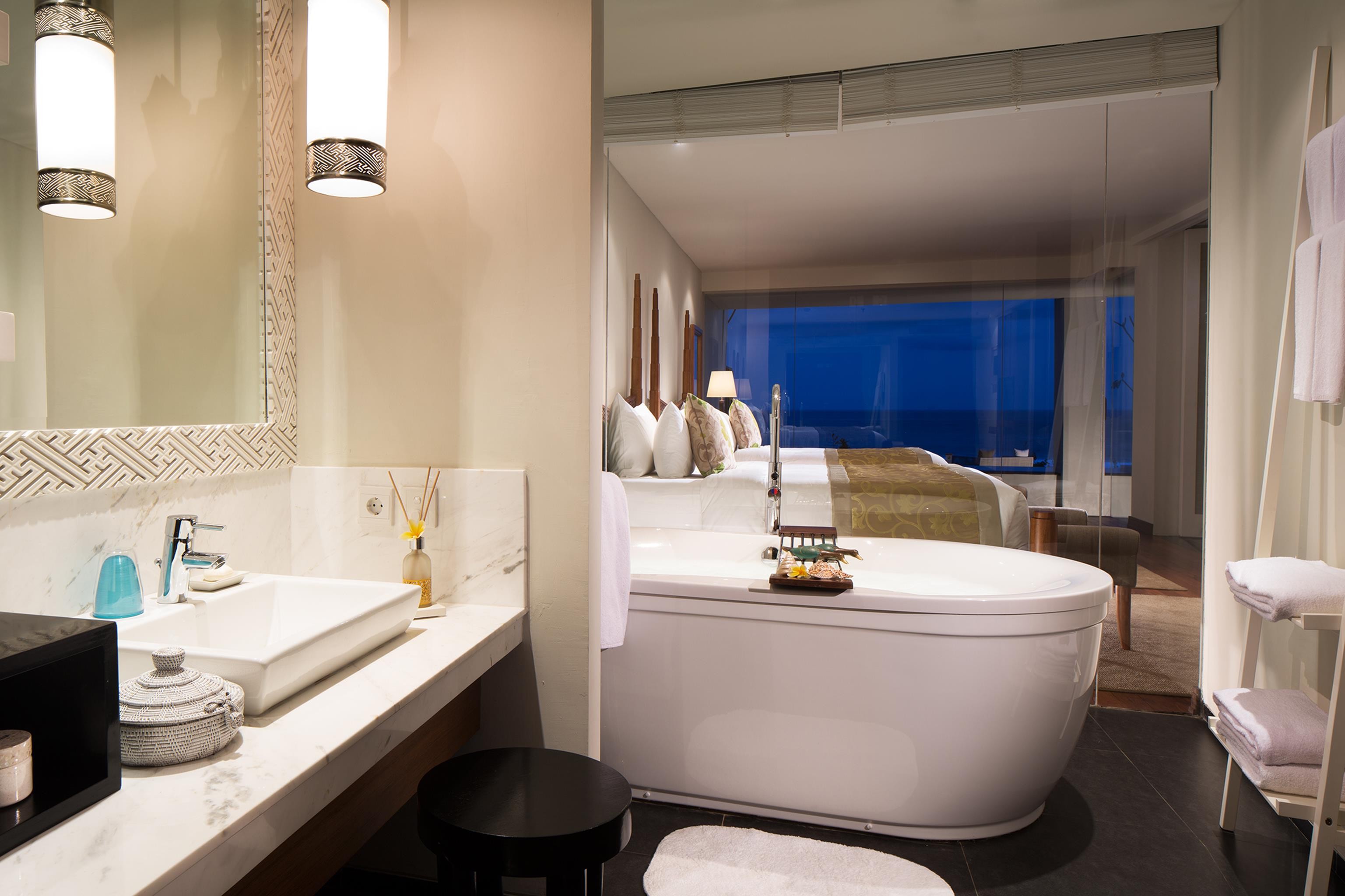 Samabe Bali Suites & Villas 8