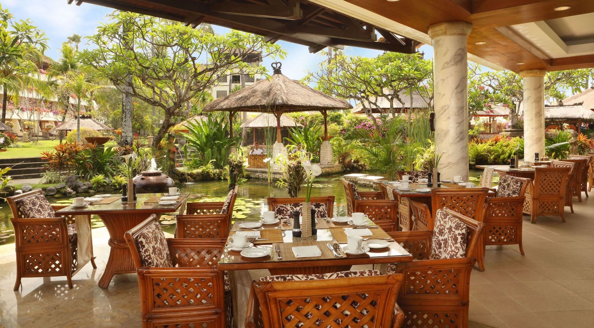 Nusa Dua Beach Hotel & Spa 15