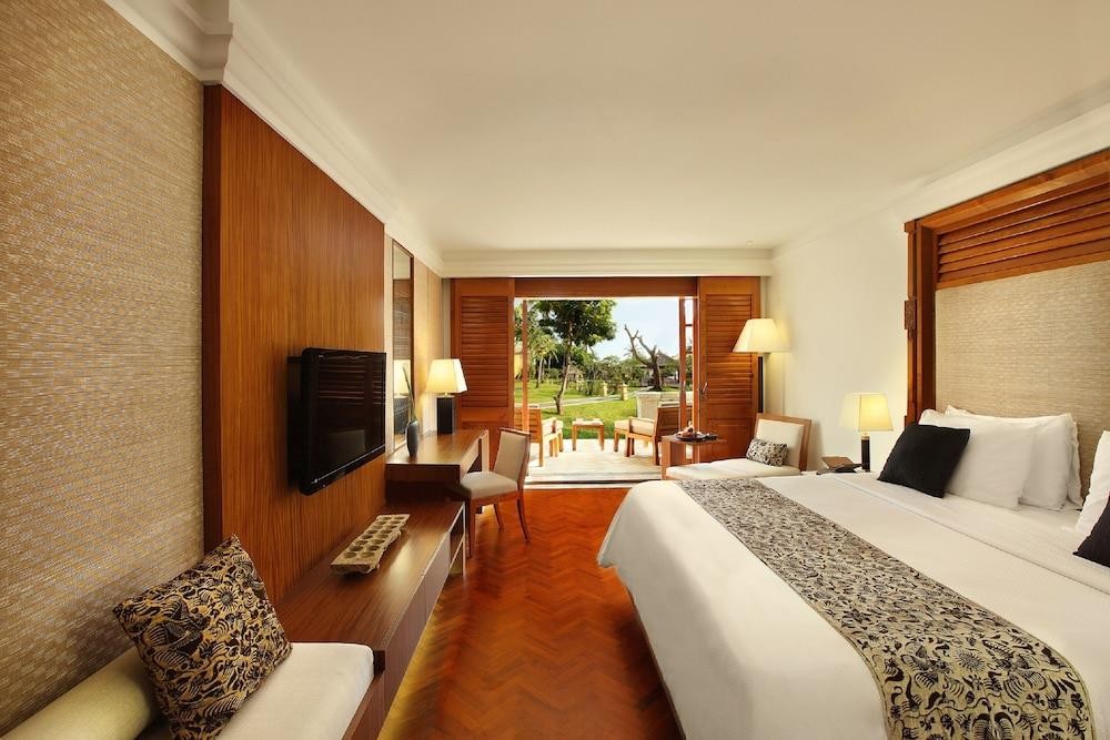 Nusa Dua Beach Hotel & Spa 8