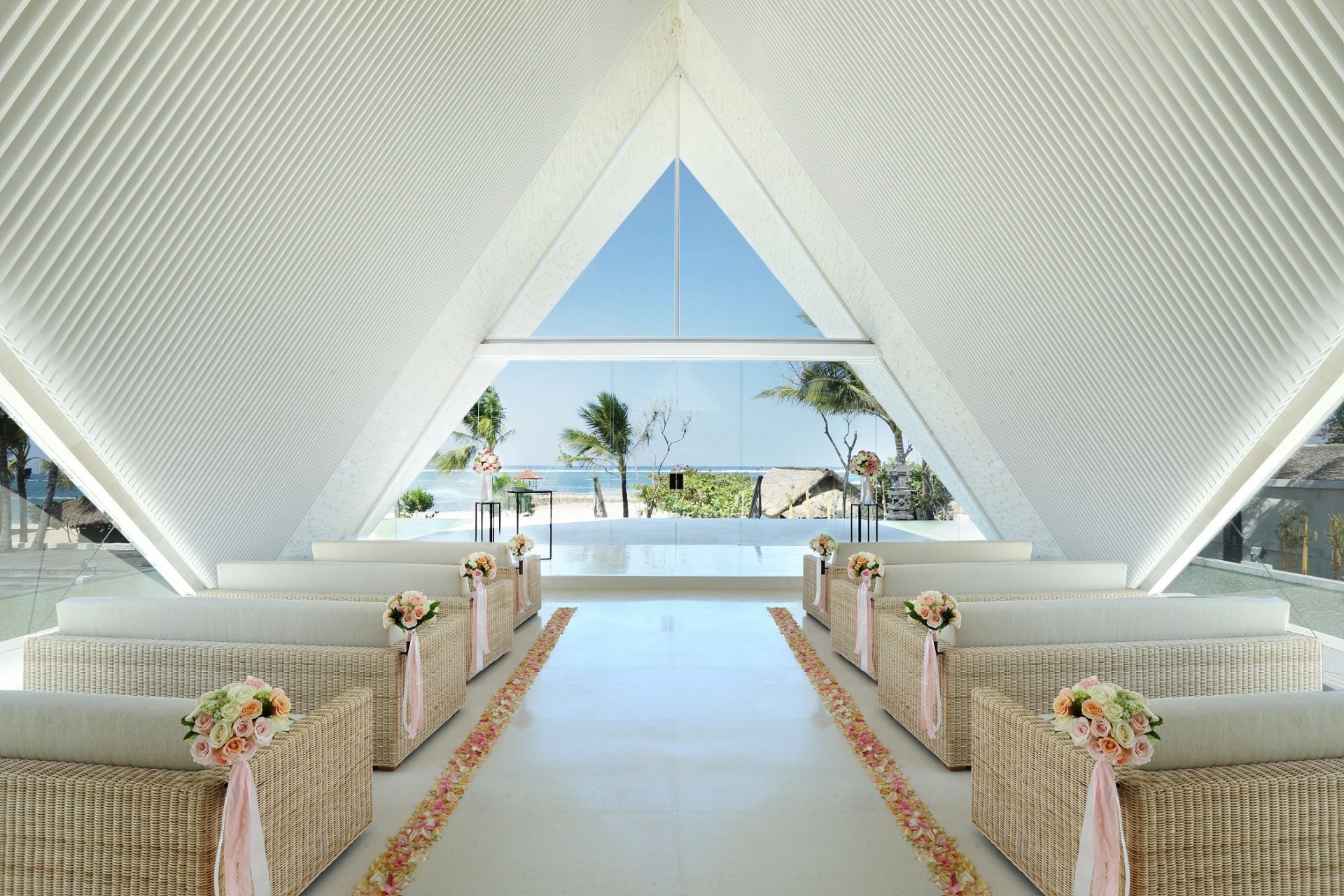 The Royal Santrian 19