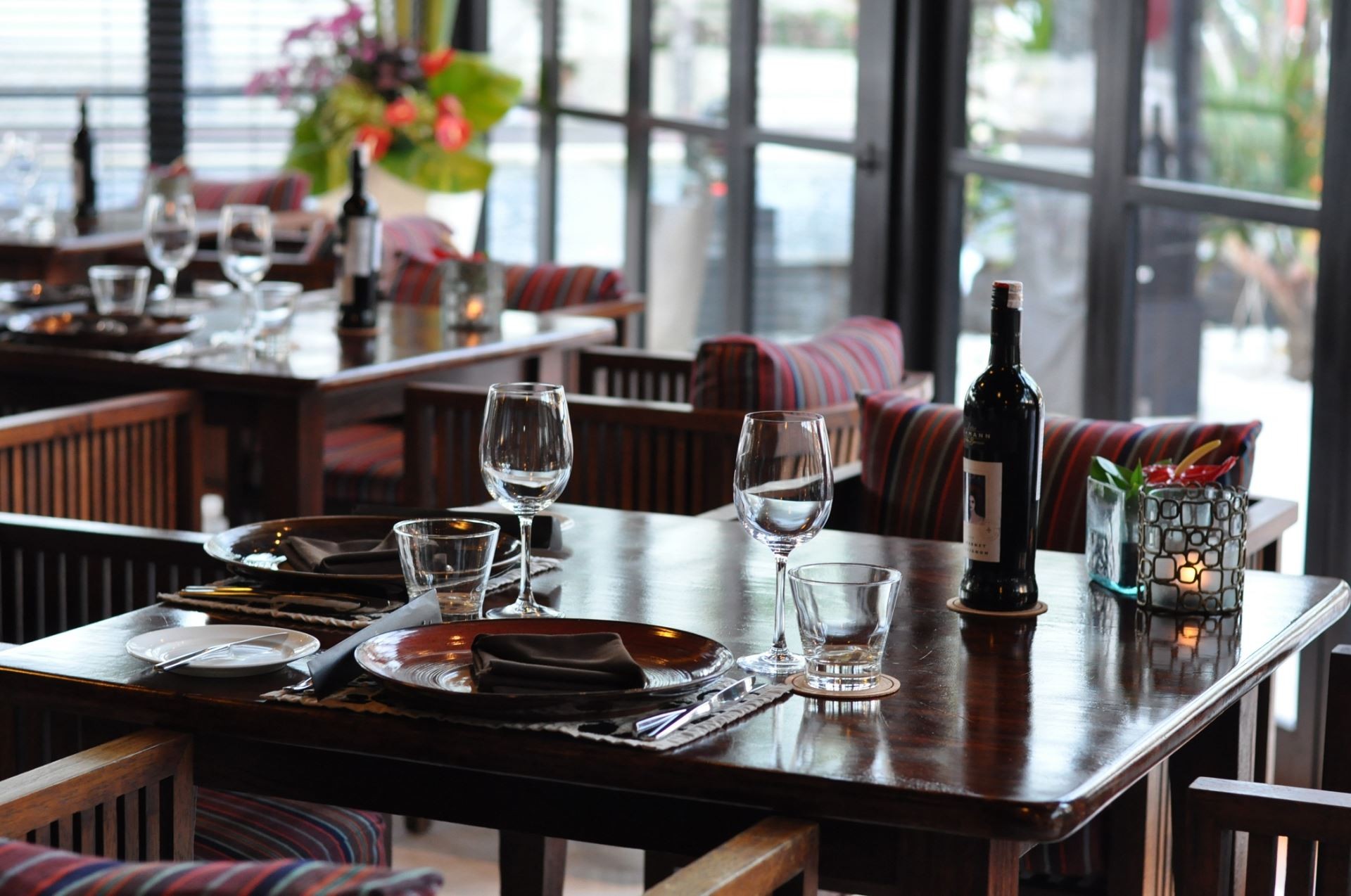 The Royal Santrian 16