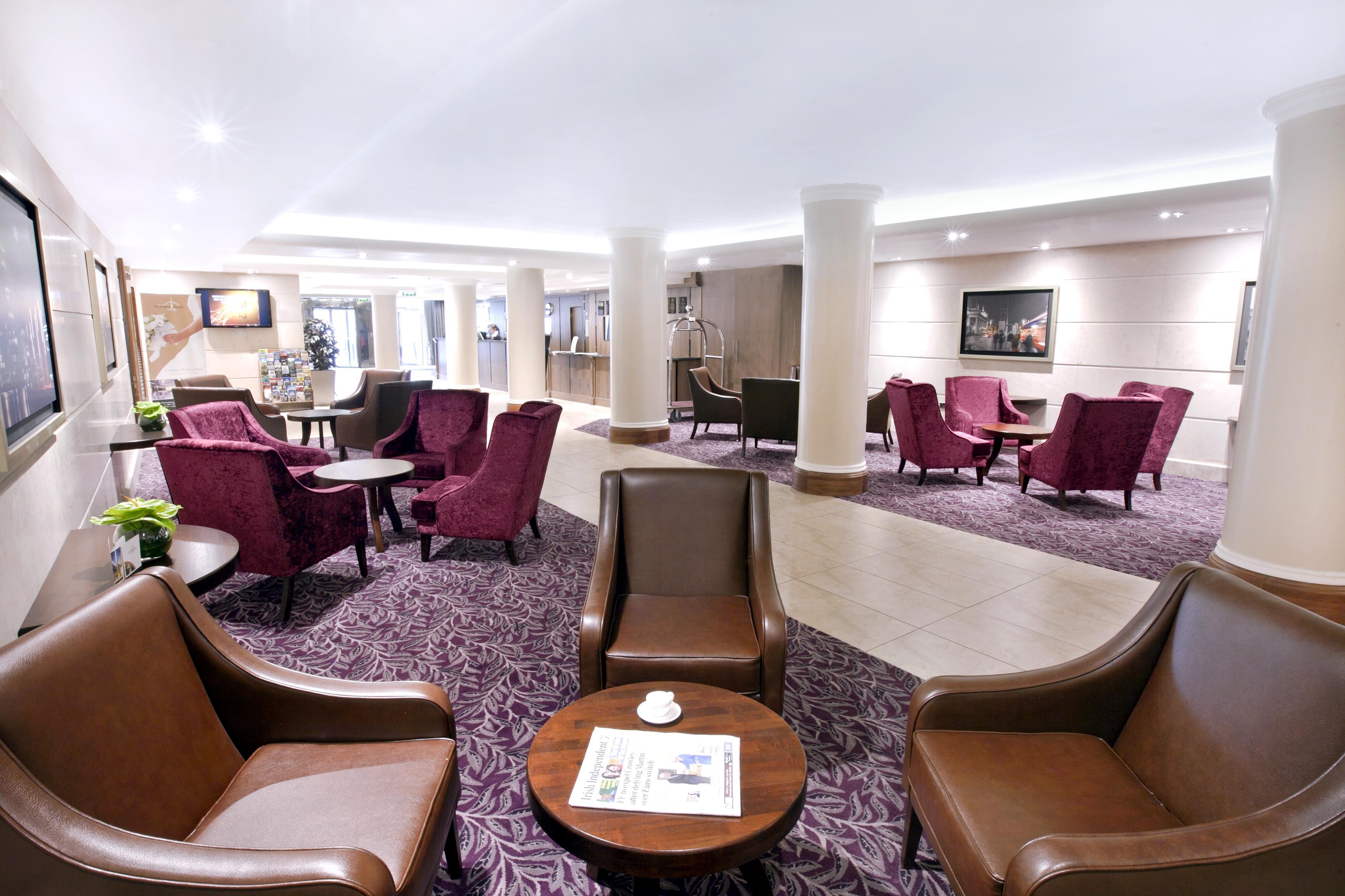 Academy Plaza Hotel 8