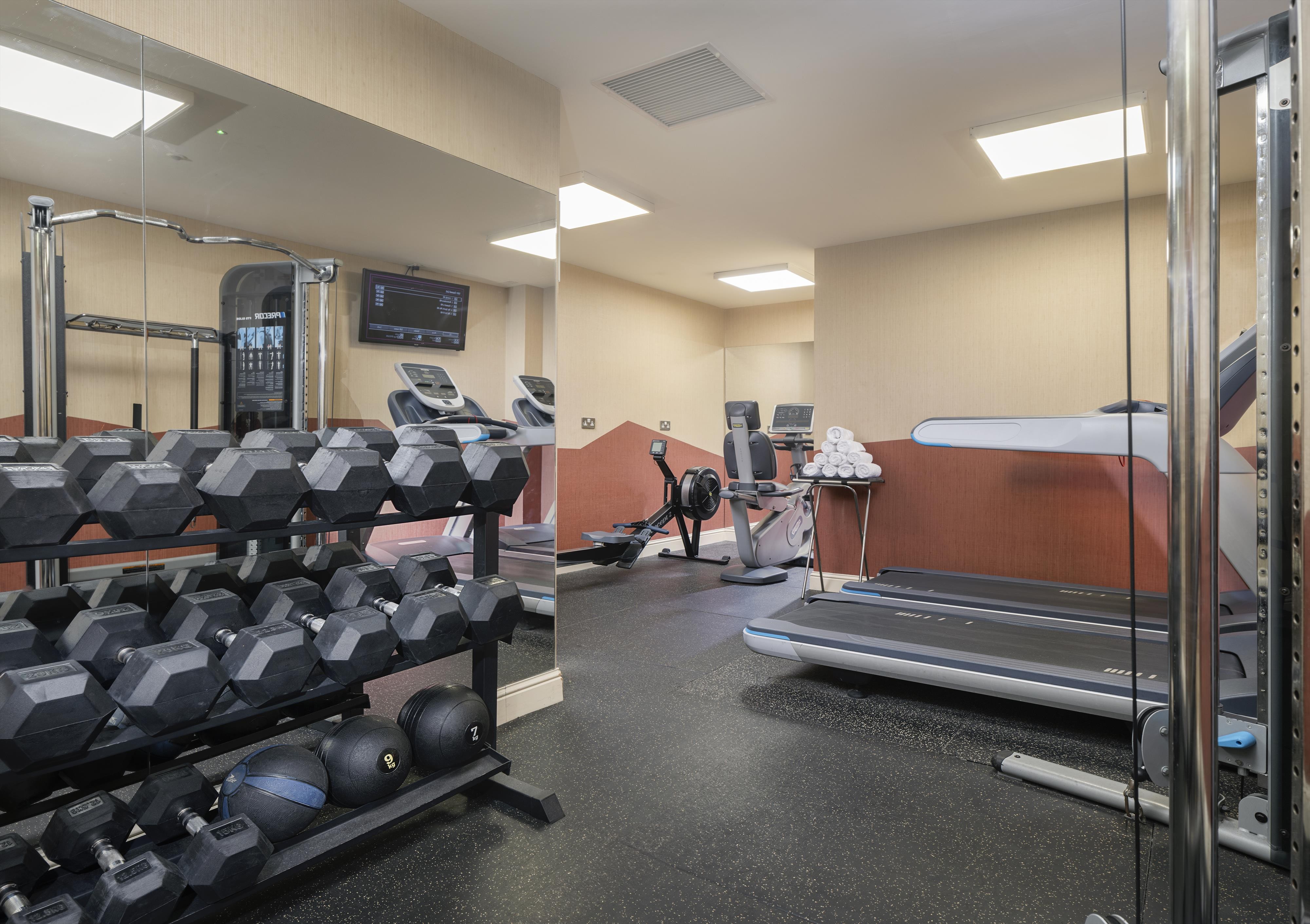 Academy Plaza Hotel 6