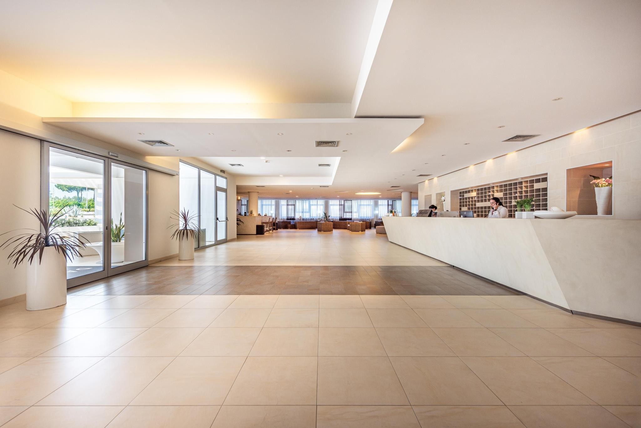 VOI Daniela Essentia 22