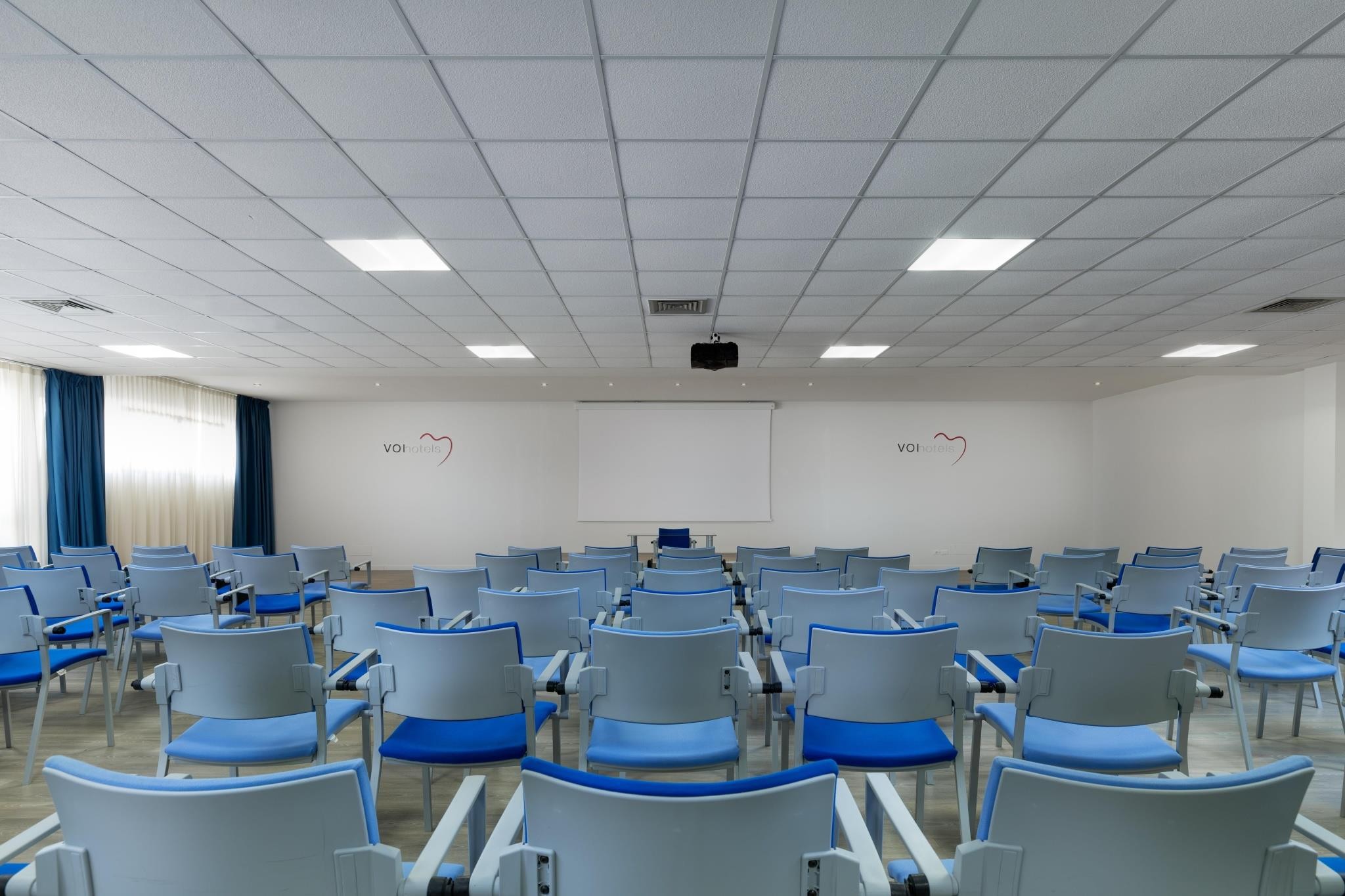 VOI Daniela Essentia 33