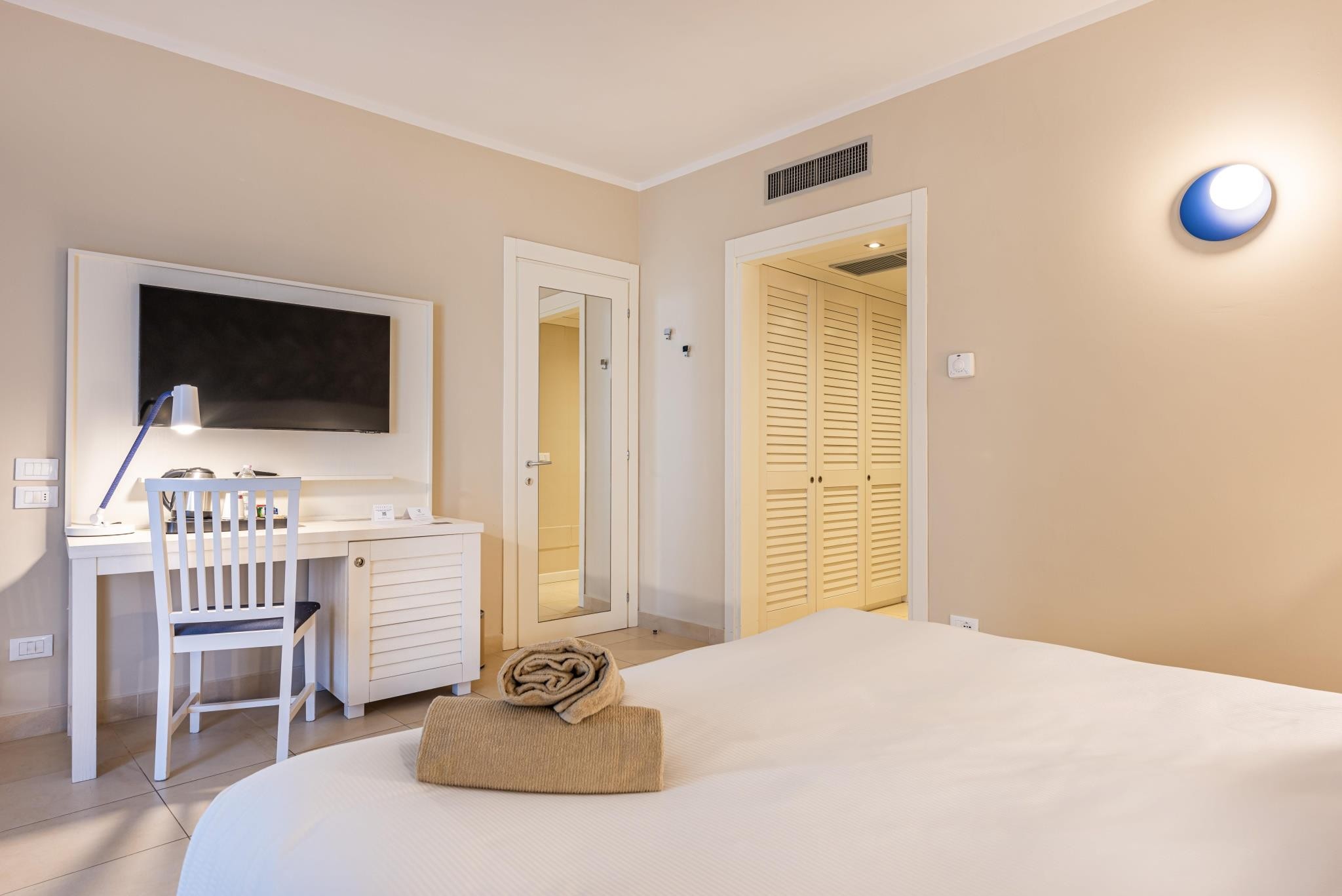 VOI Daniela Essentia 14