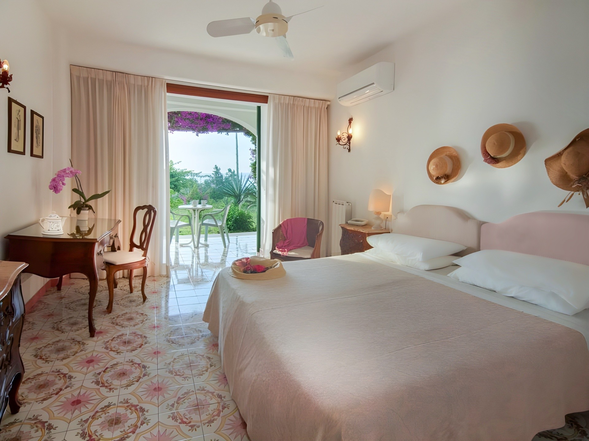 Semiramis Hotel de Charma 9